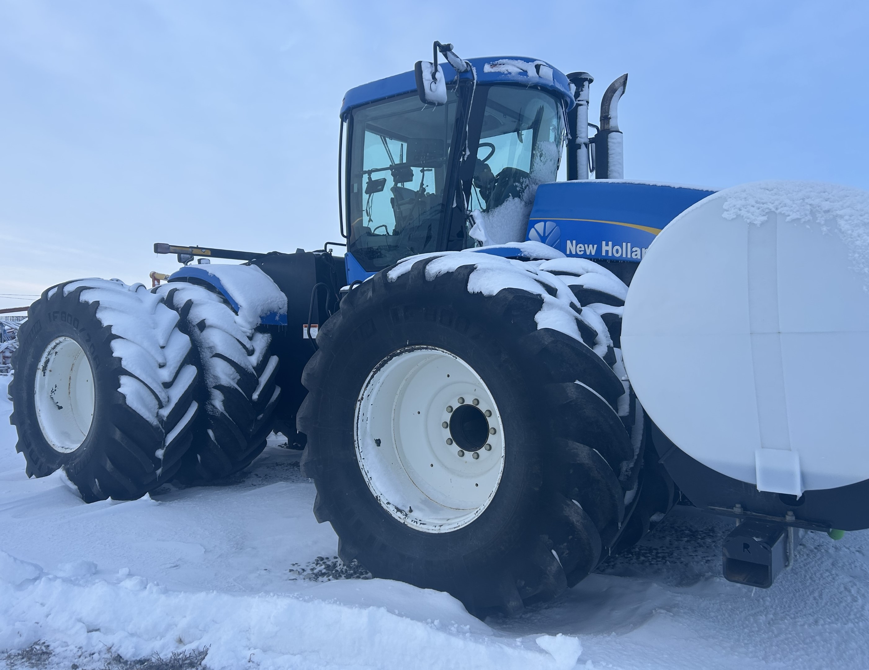 2007 New Holland TJ430 Tractor 4WD