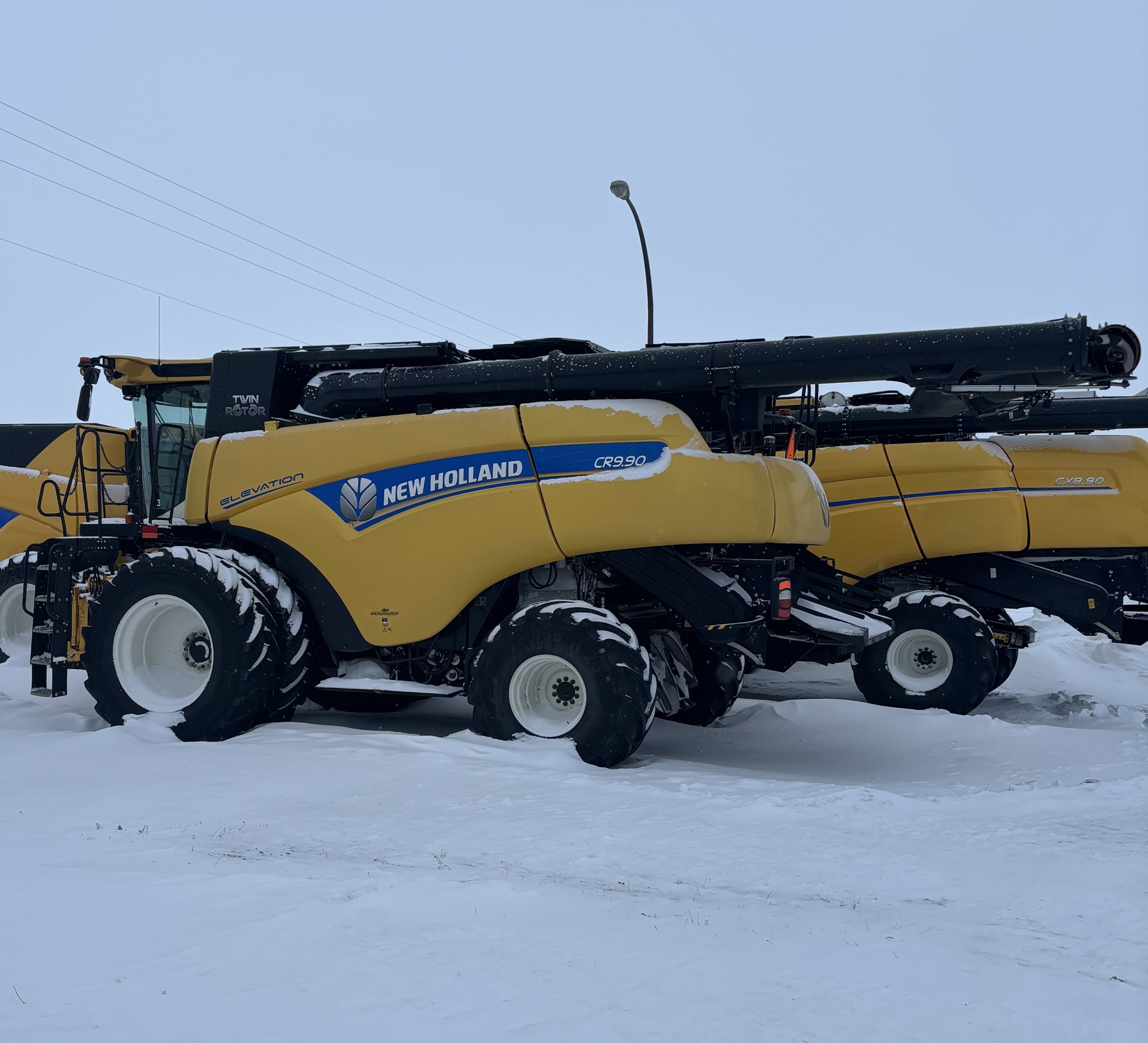2017 New Holland CR9.90Z Combine