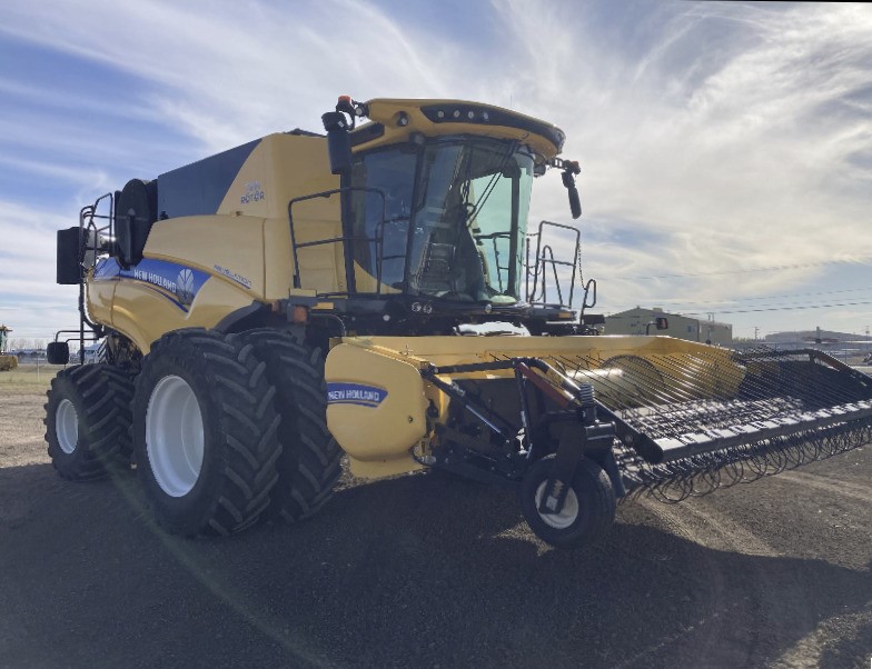 2018 New Holland CR9.90 Combine