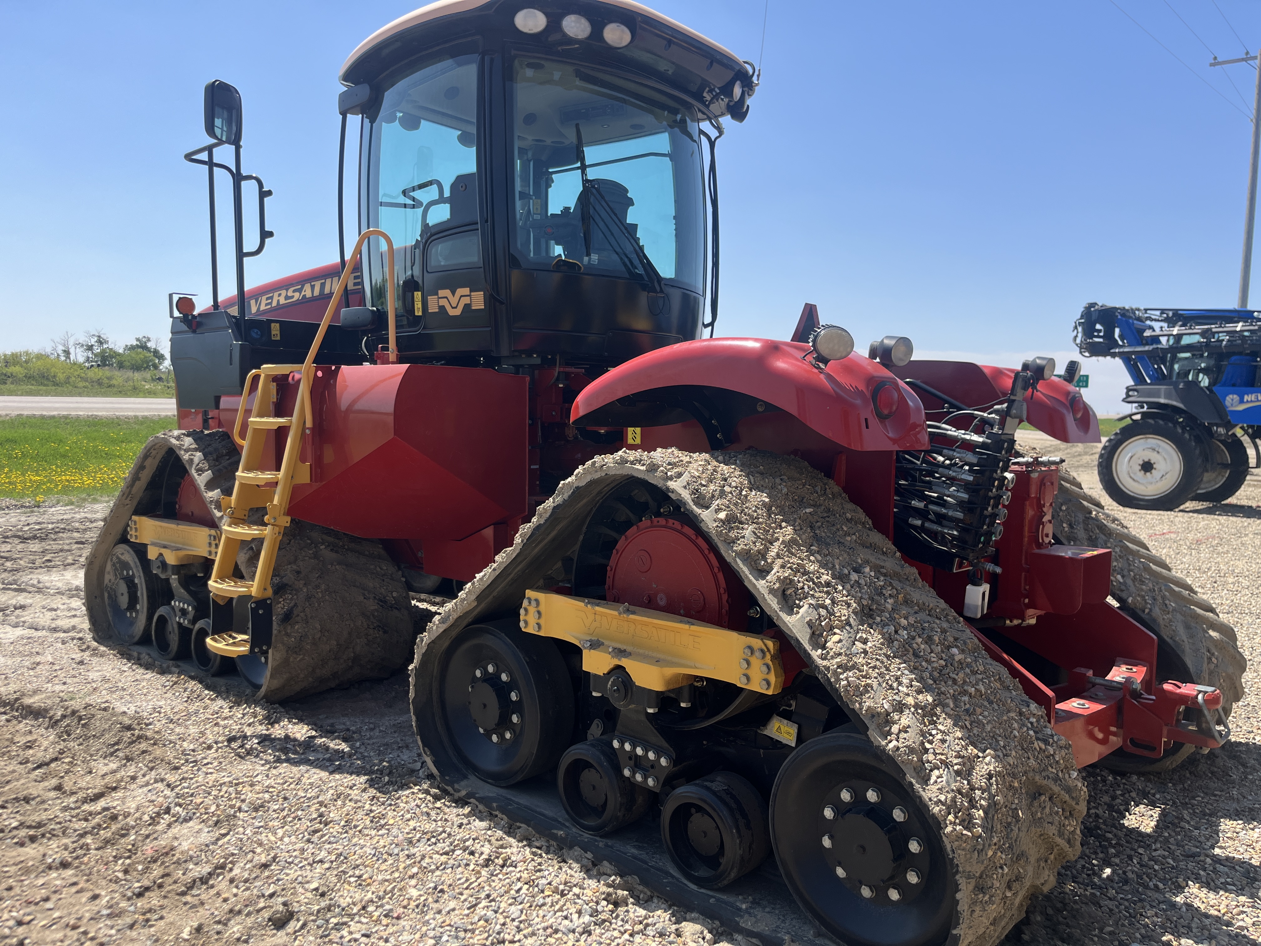 2018 Versatile 610DT Tractor Rubber Track