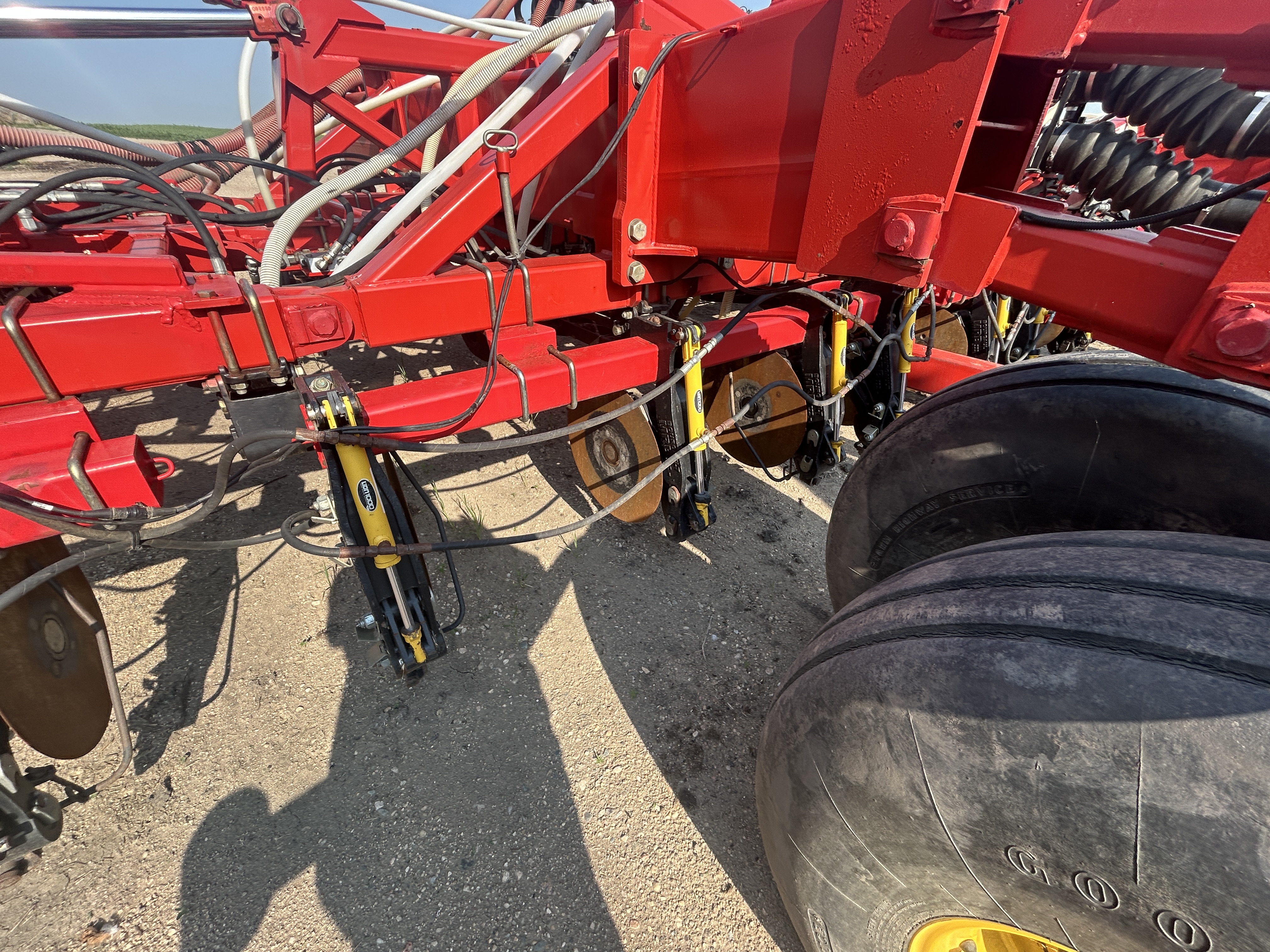 2013 Bourgault 3320 QDA Air Drill