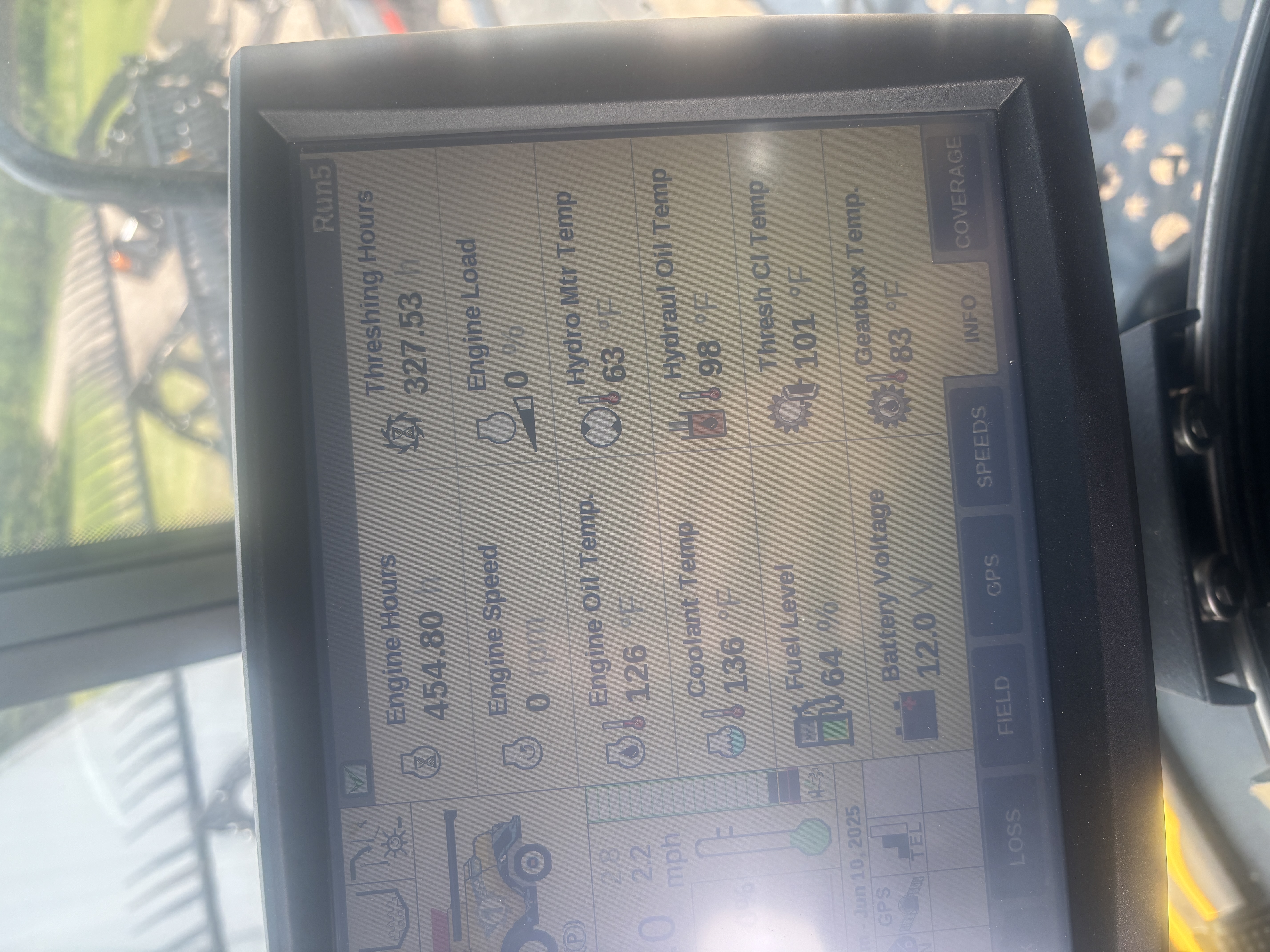 2022 New Holland CR8.90Z Combine