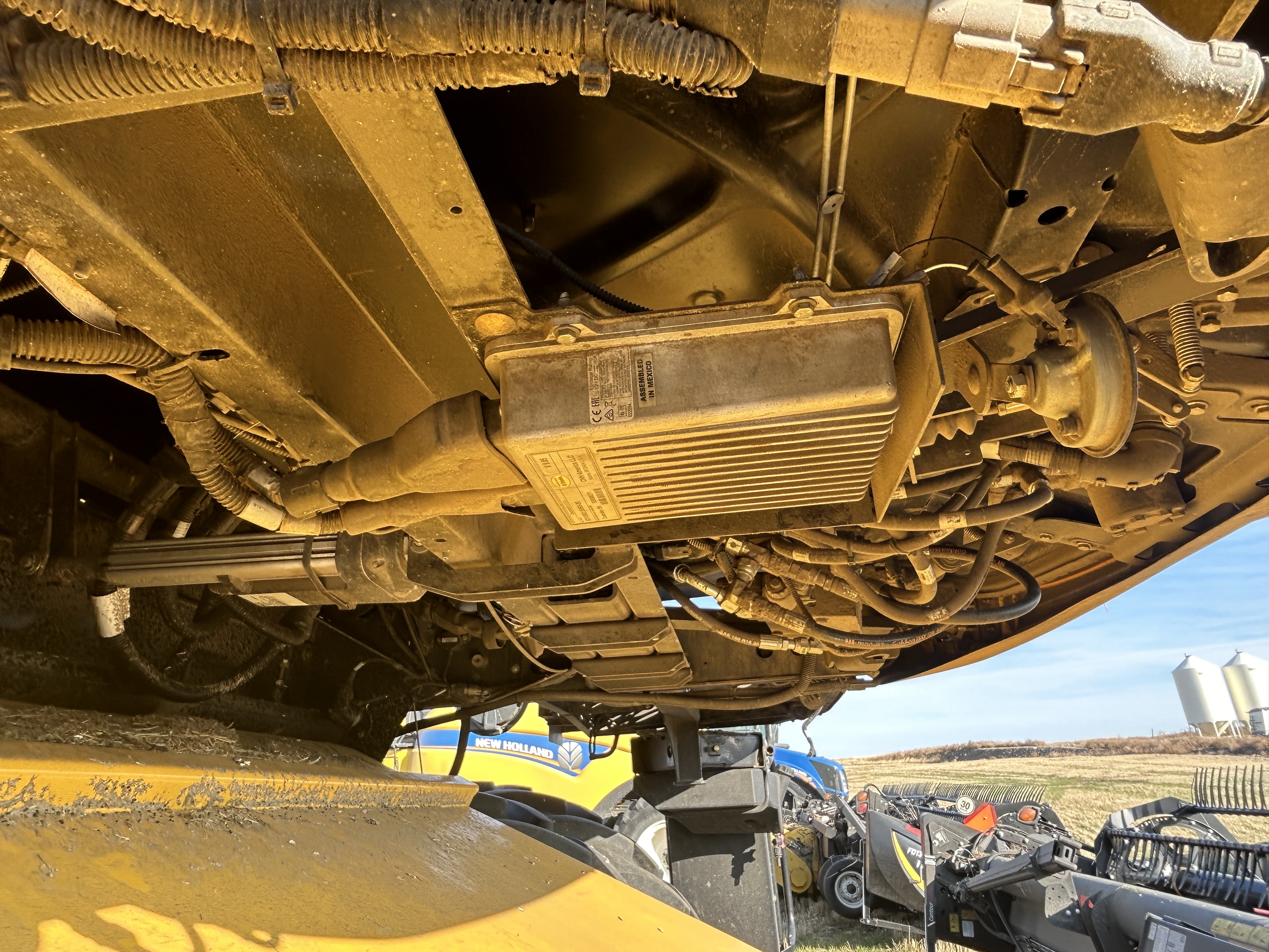 2016 New Holland CX8.80 Combine