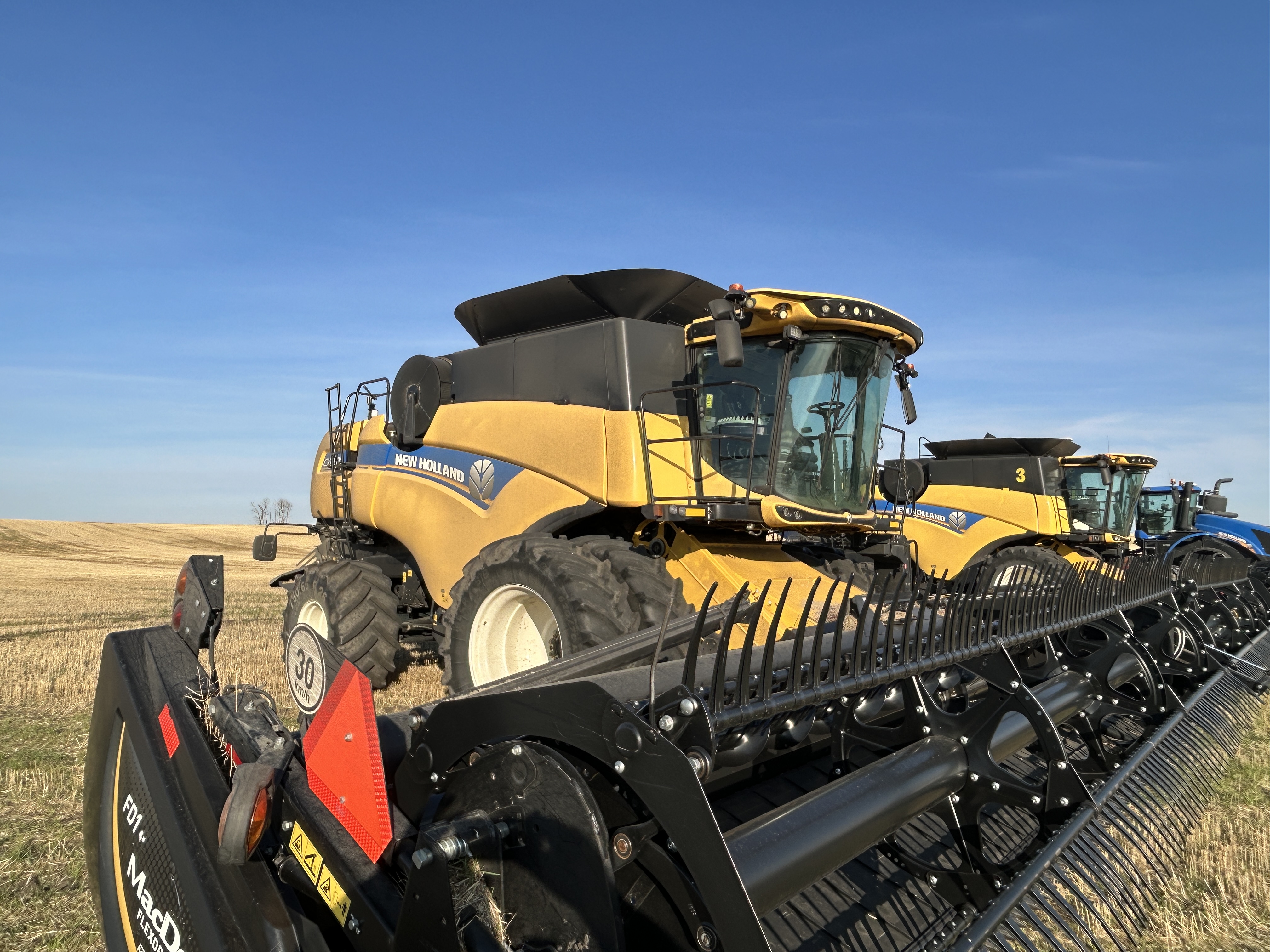 2016 New Holland CX8.80 Combine