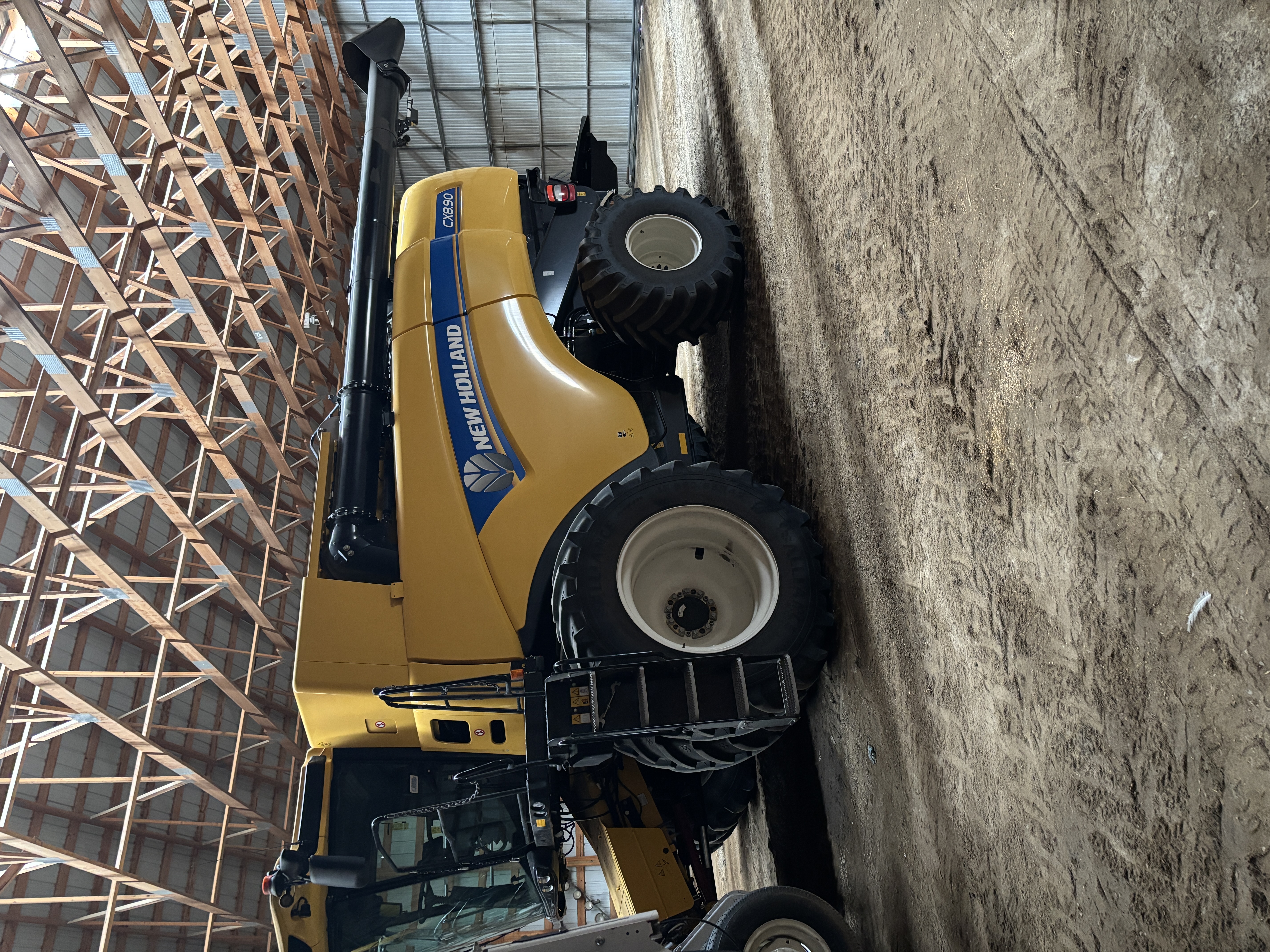 2020 New Holland CX8.90 Combine