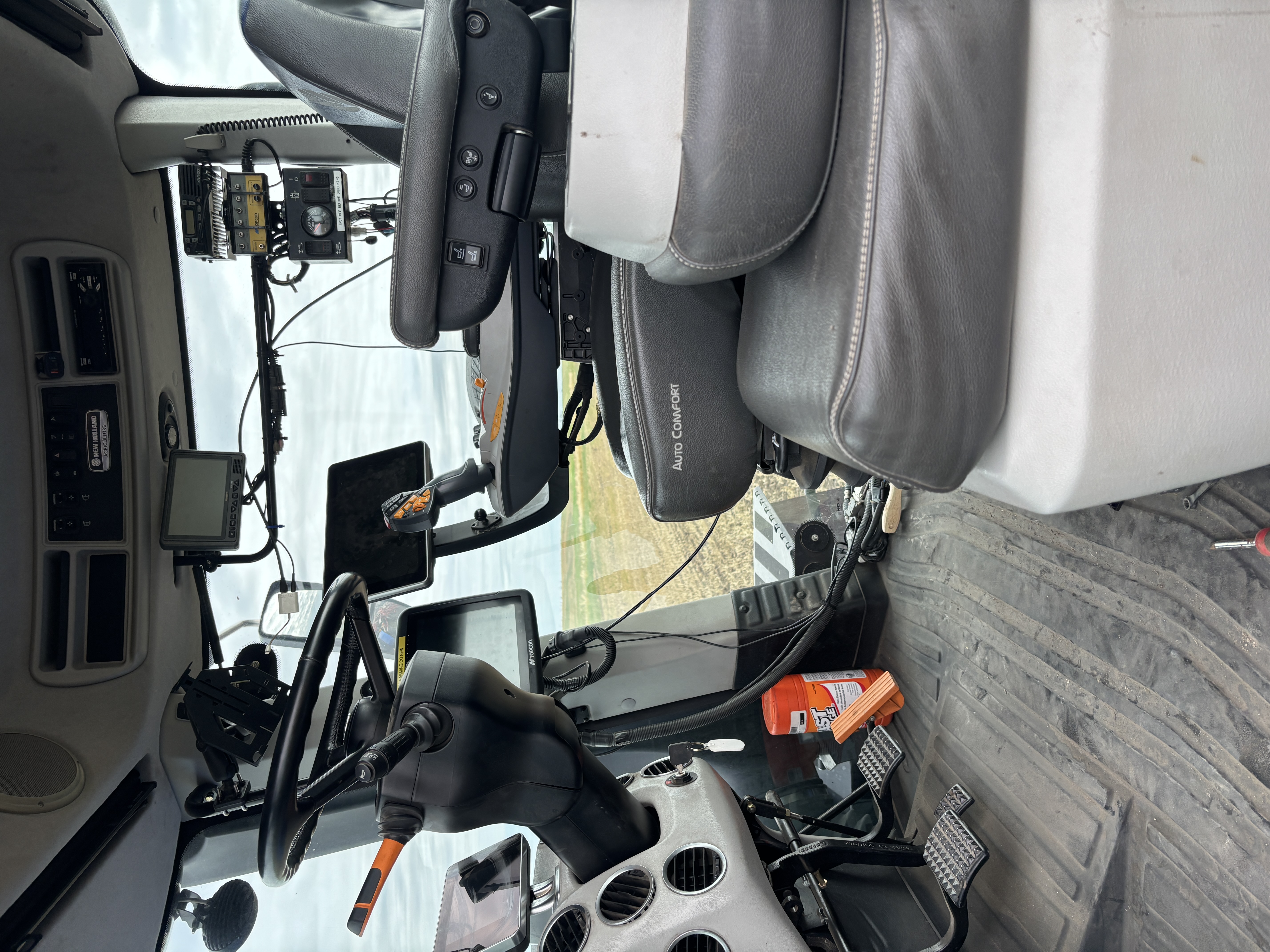 2021 New Holland T9.645 Tractor Rubber Track