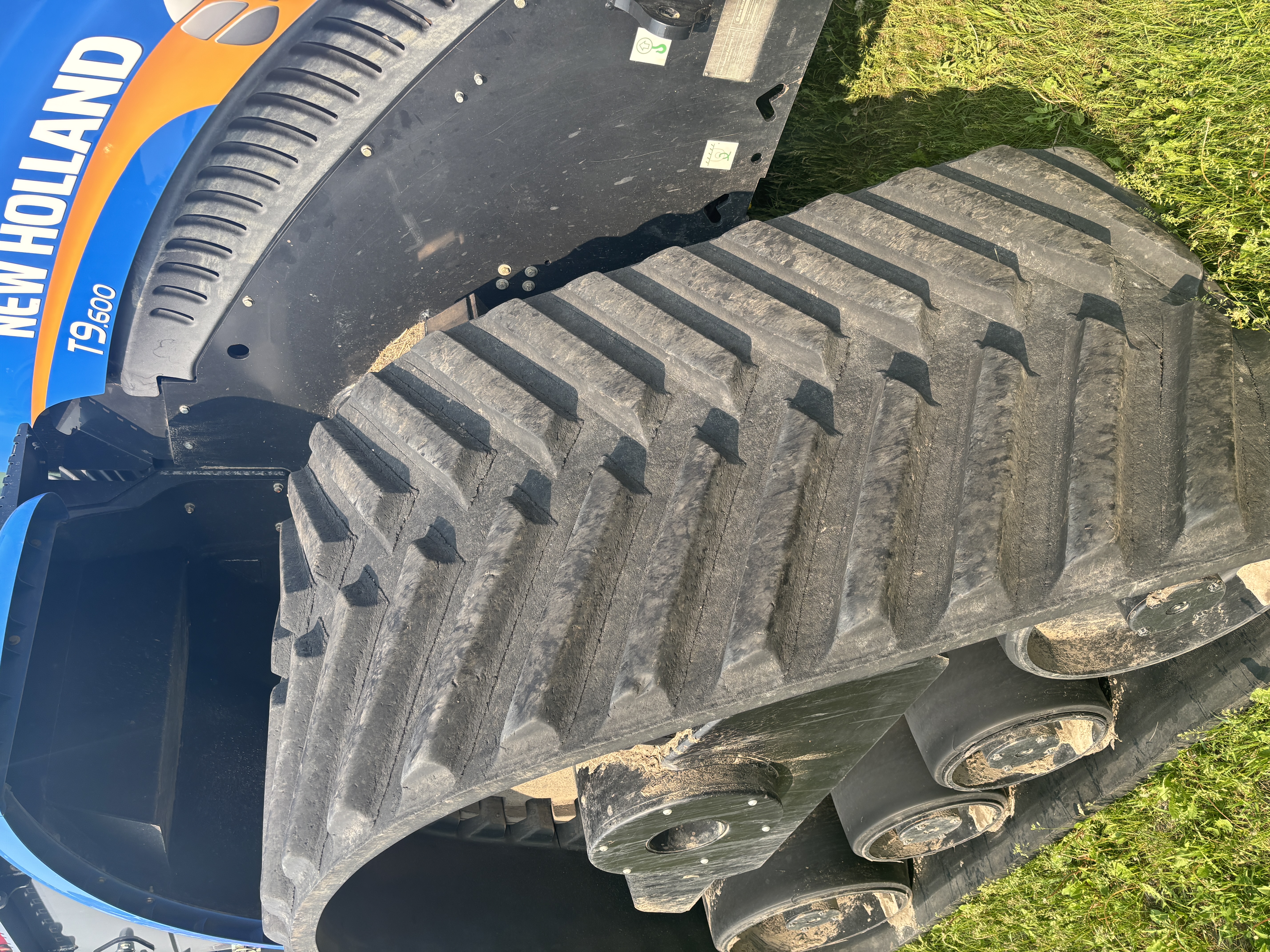 2017 New Holland T9.600 Tractor Rubber Track