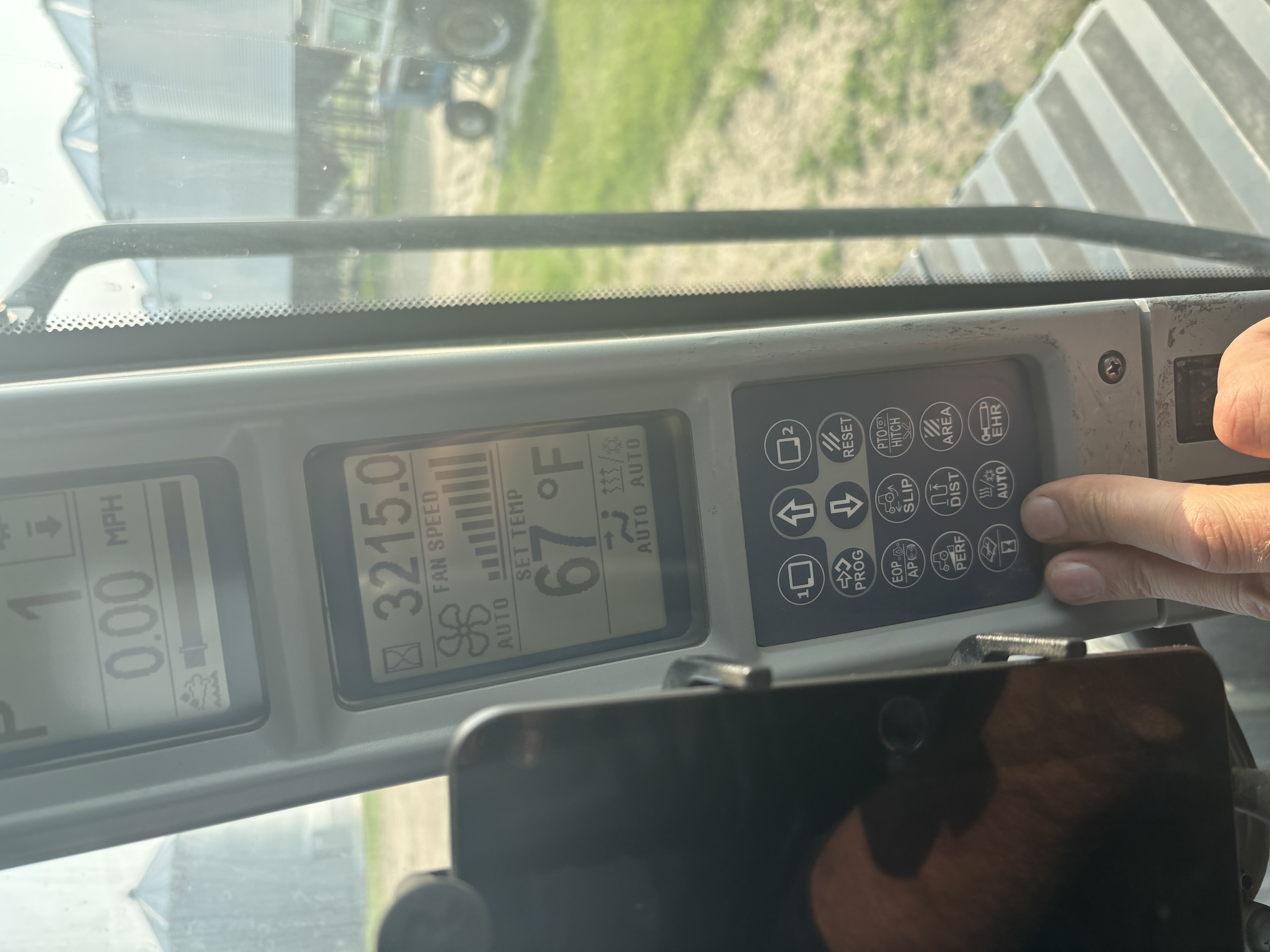 2017 New Holland T9.600 Tractor Rubber Track