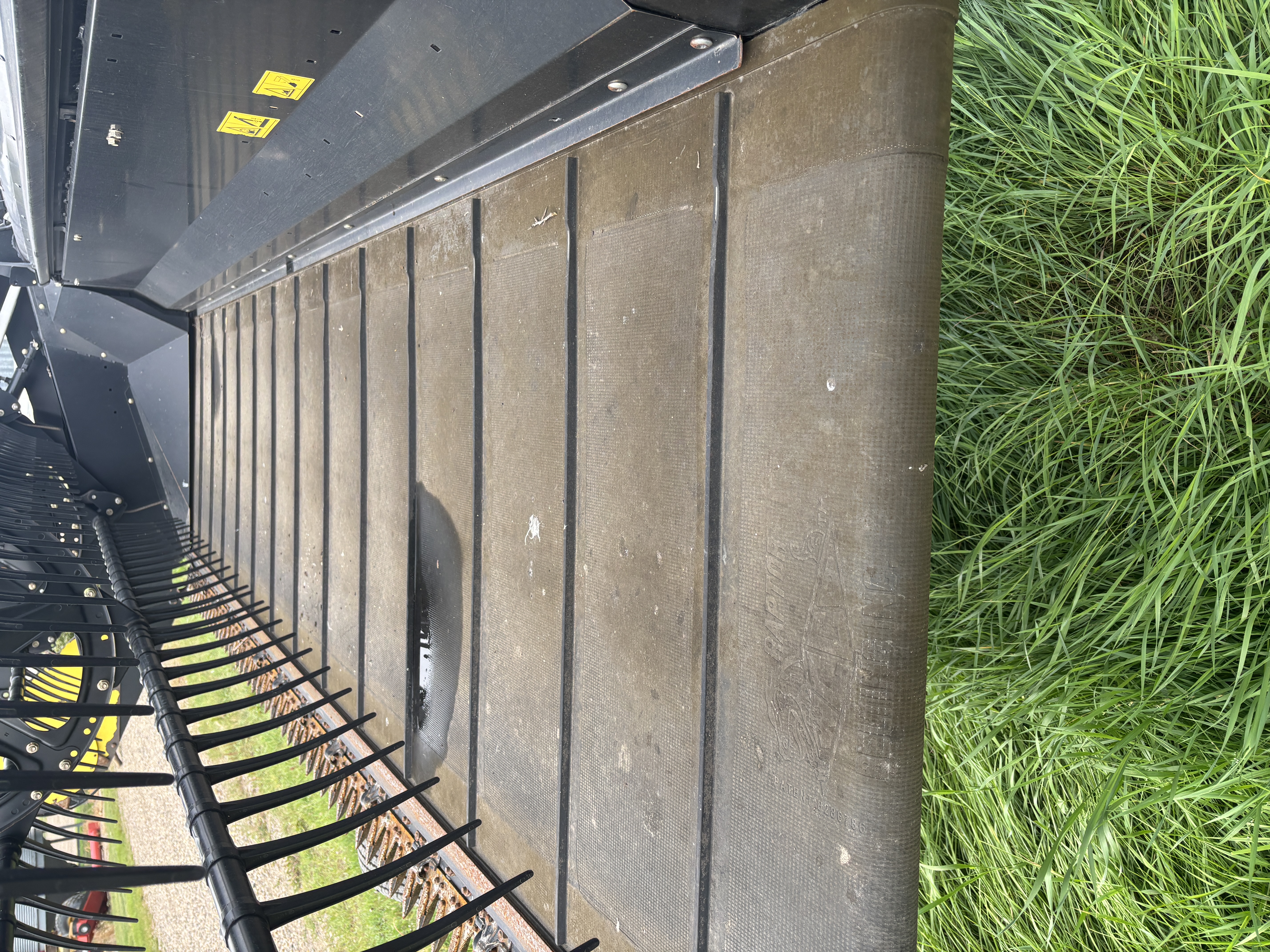 2016 MacDon M155E4 Windrower