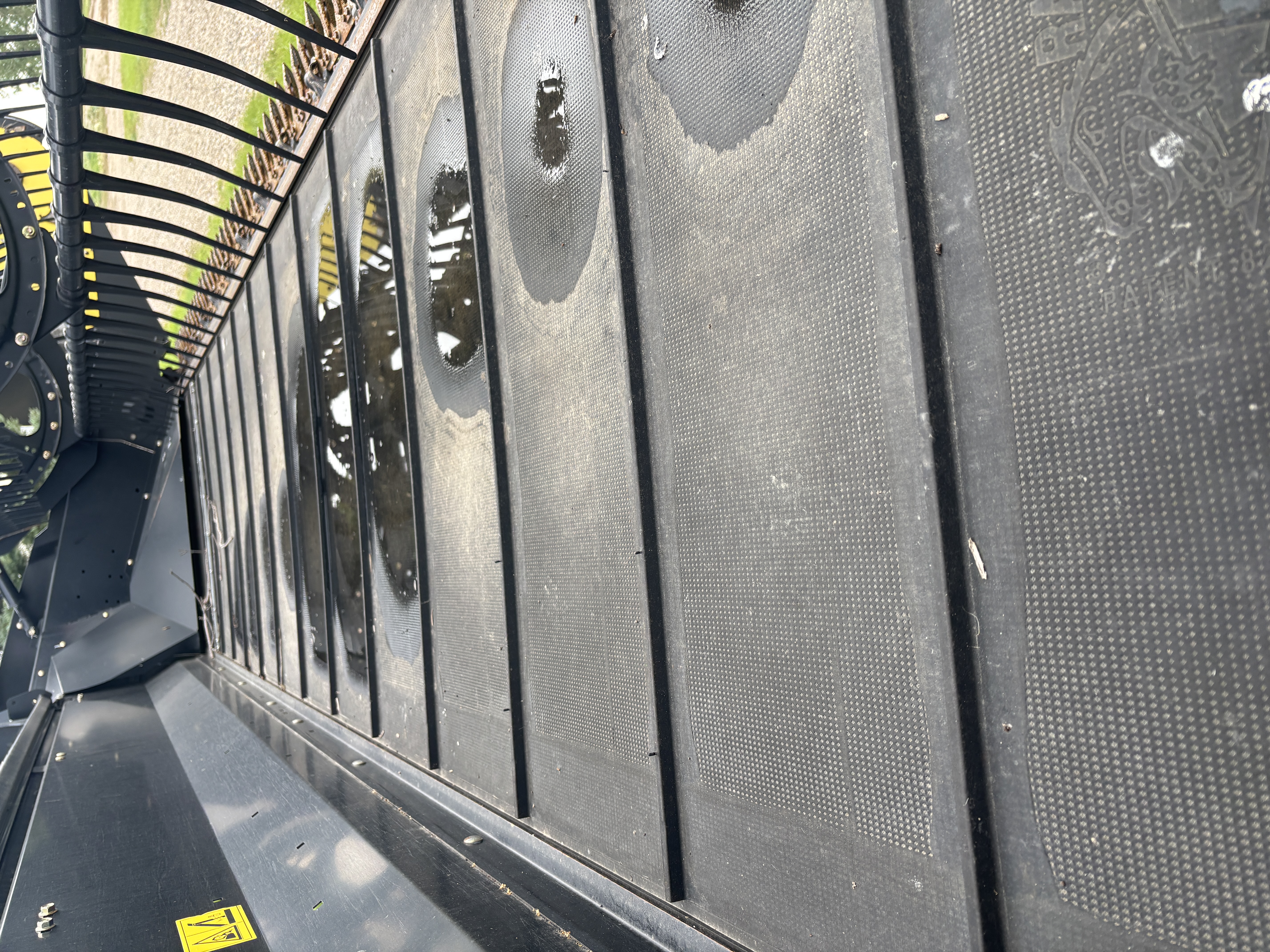 2016 MacDon M155E4 Windrower