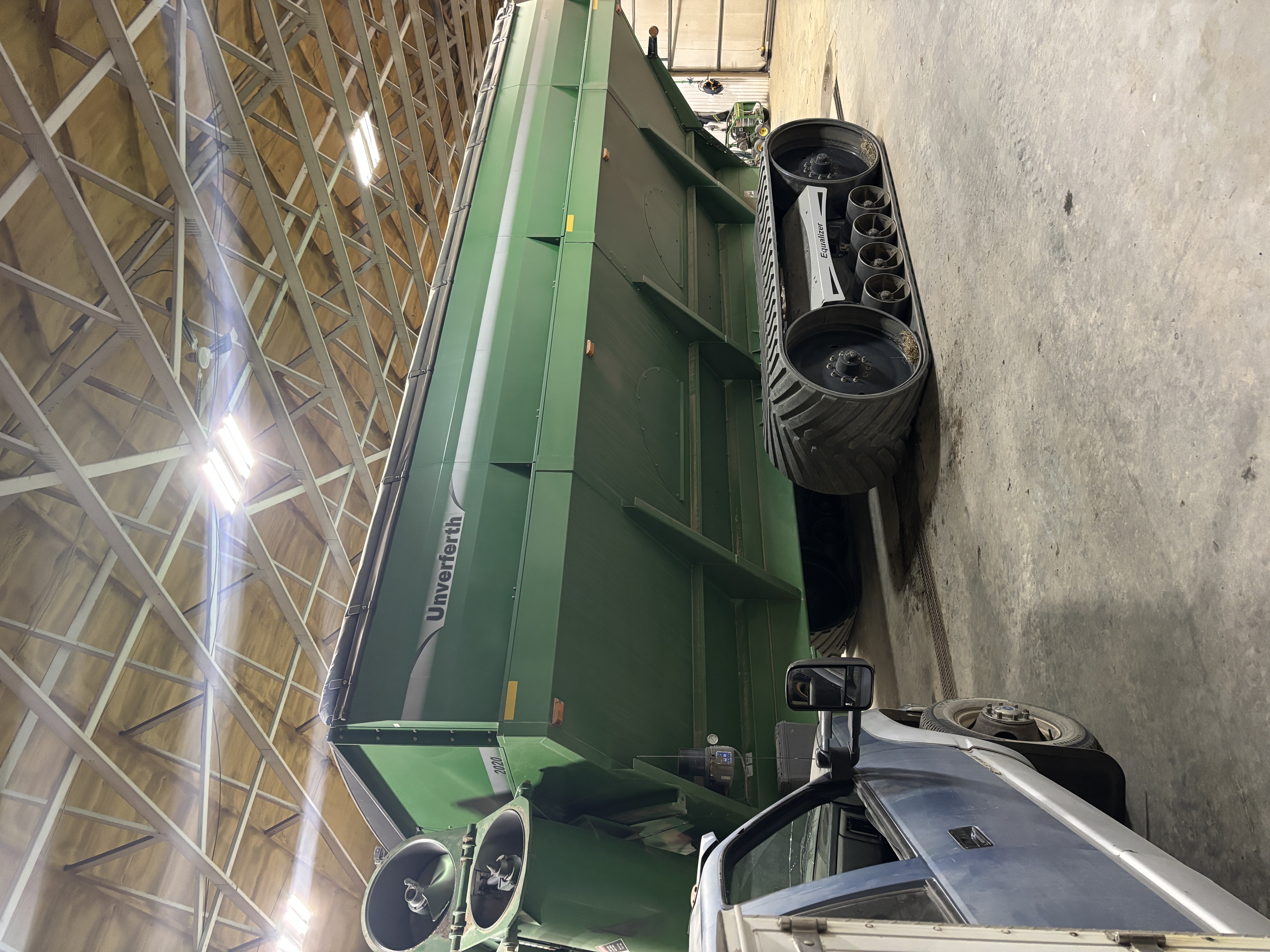 2018 Unverferth 2020 Grain Cart