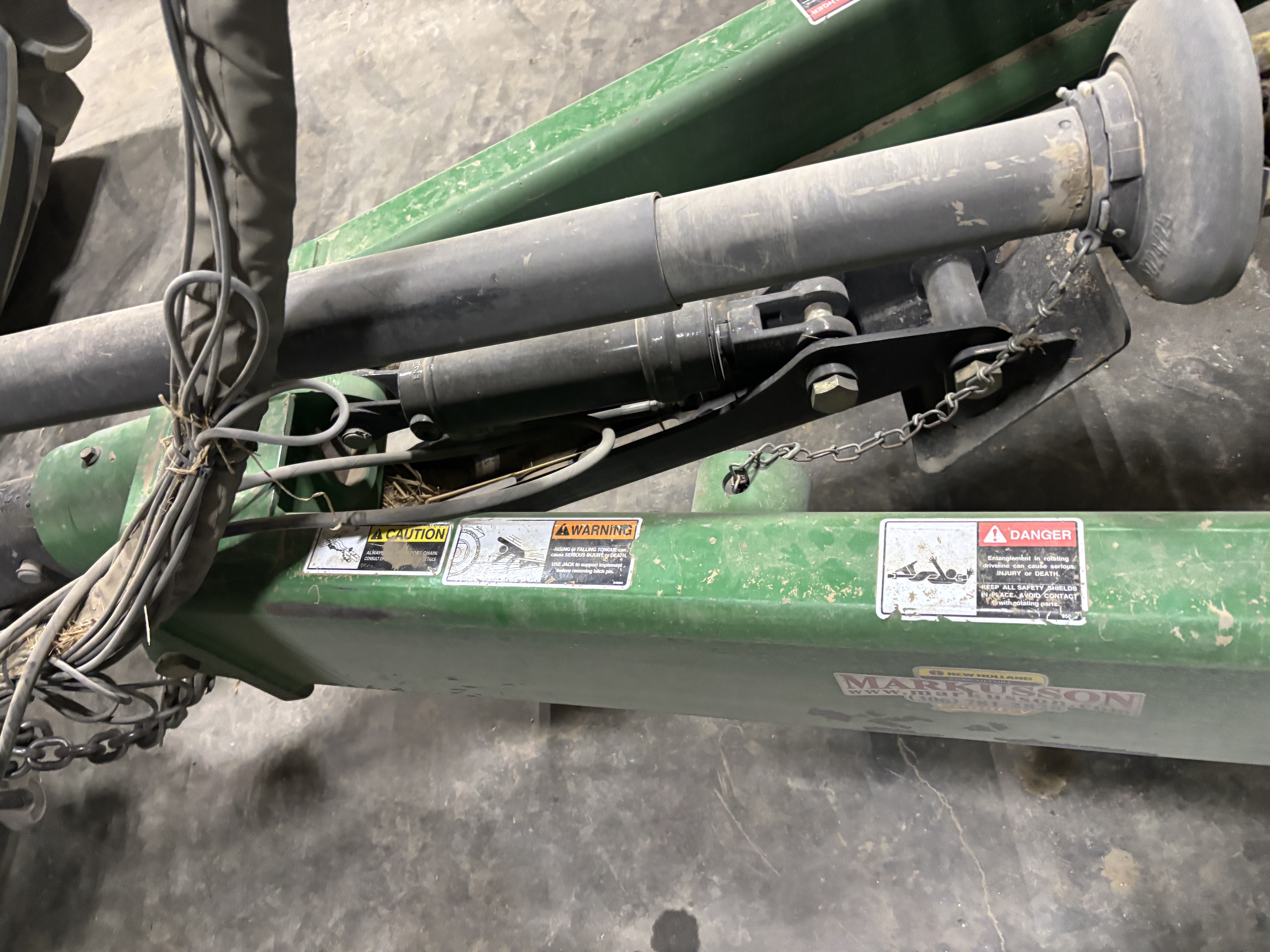 2018 Unverferth 2020 Grain Cart