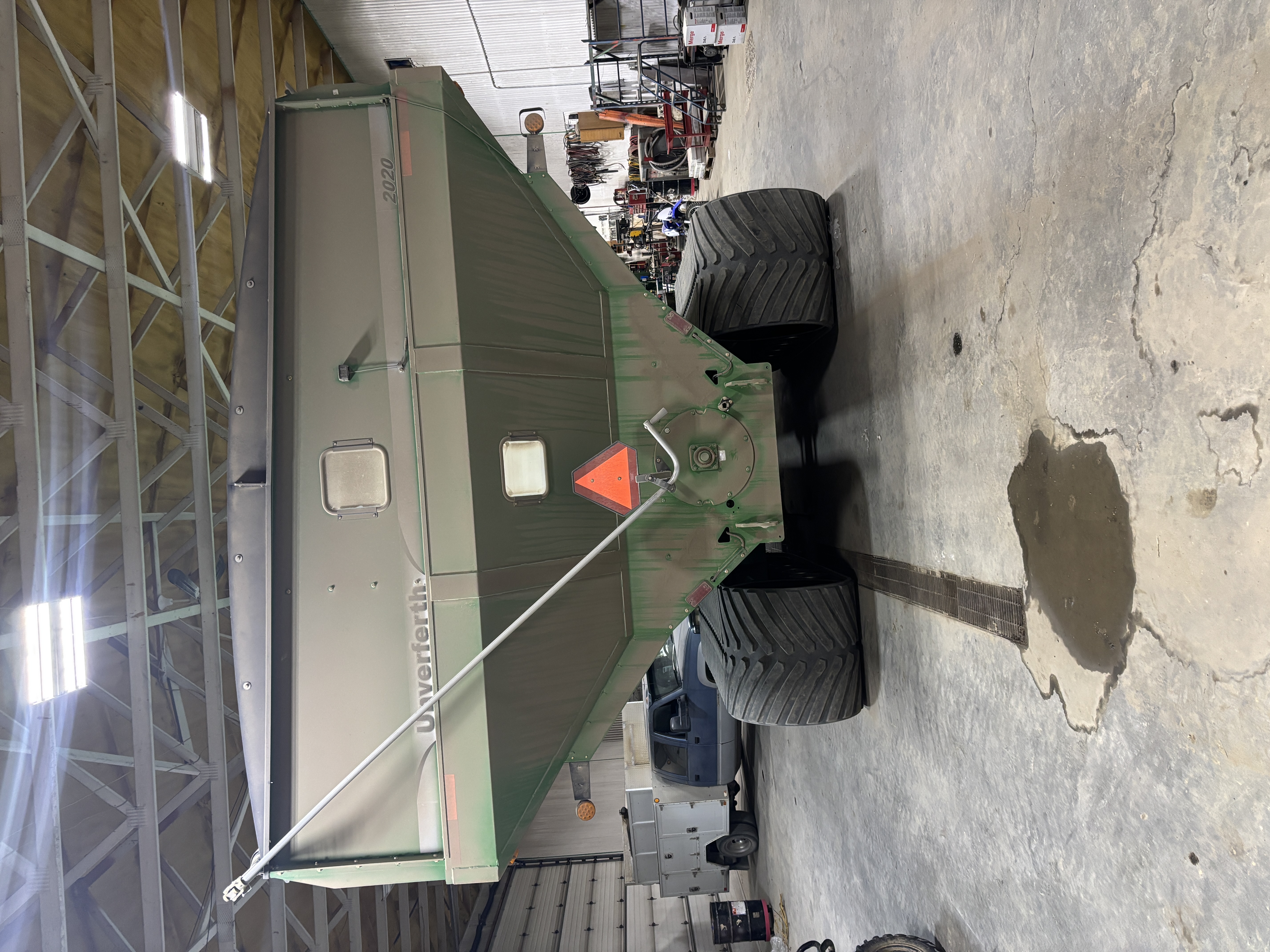 2018 Unverferth 2020 Grain Cart
