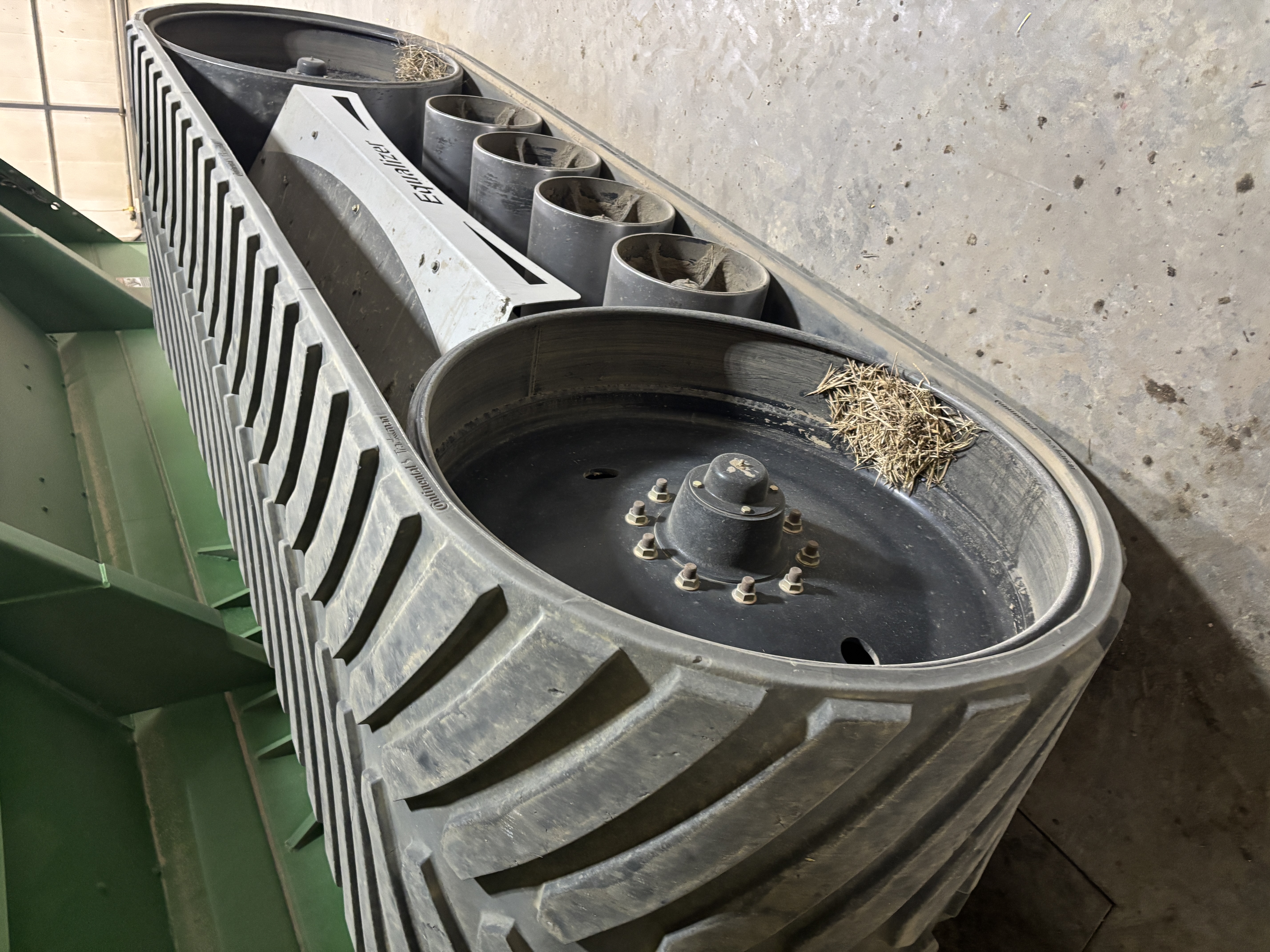 2018 Unverferth 2020 Grain Cart