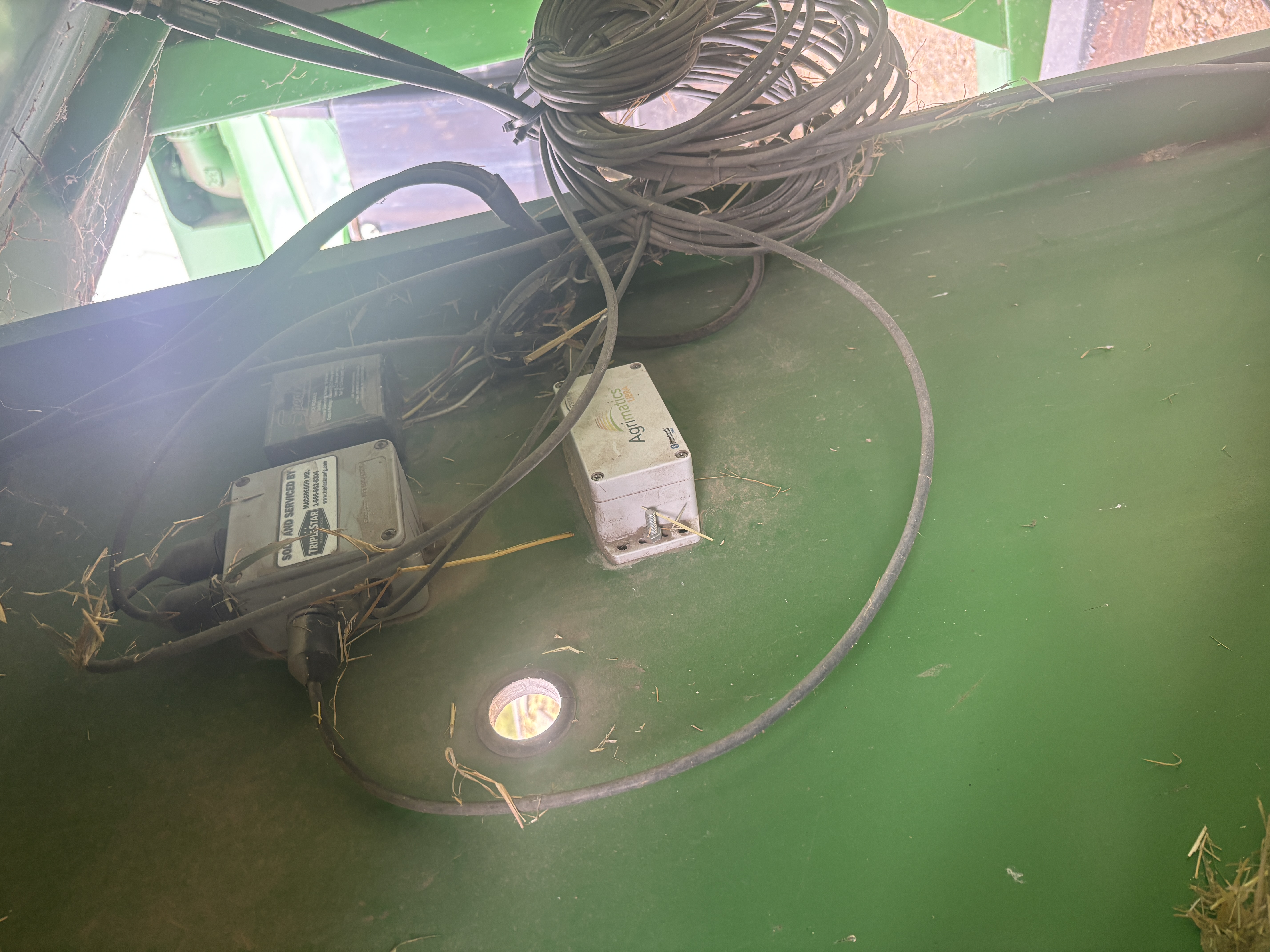 2010 J&M 750 Grain Cart