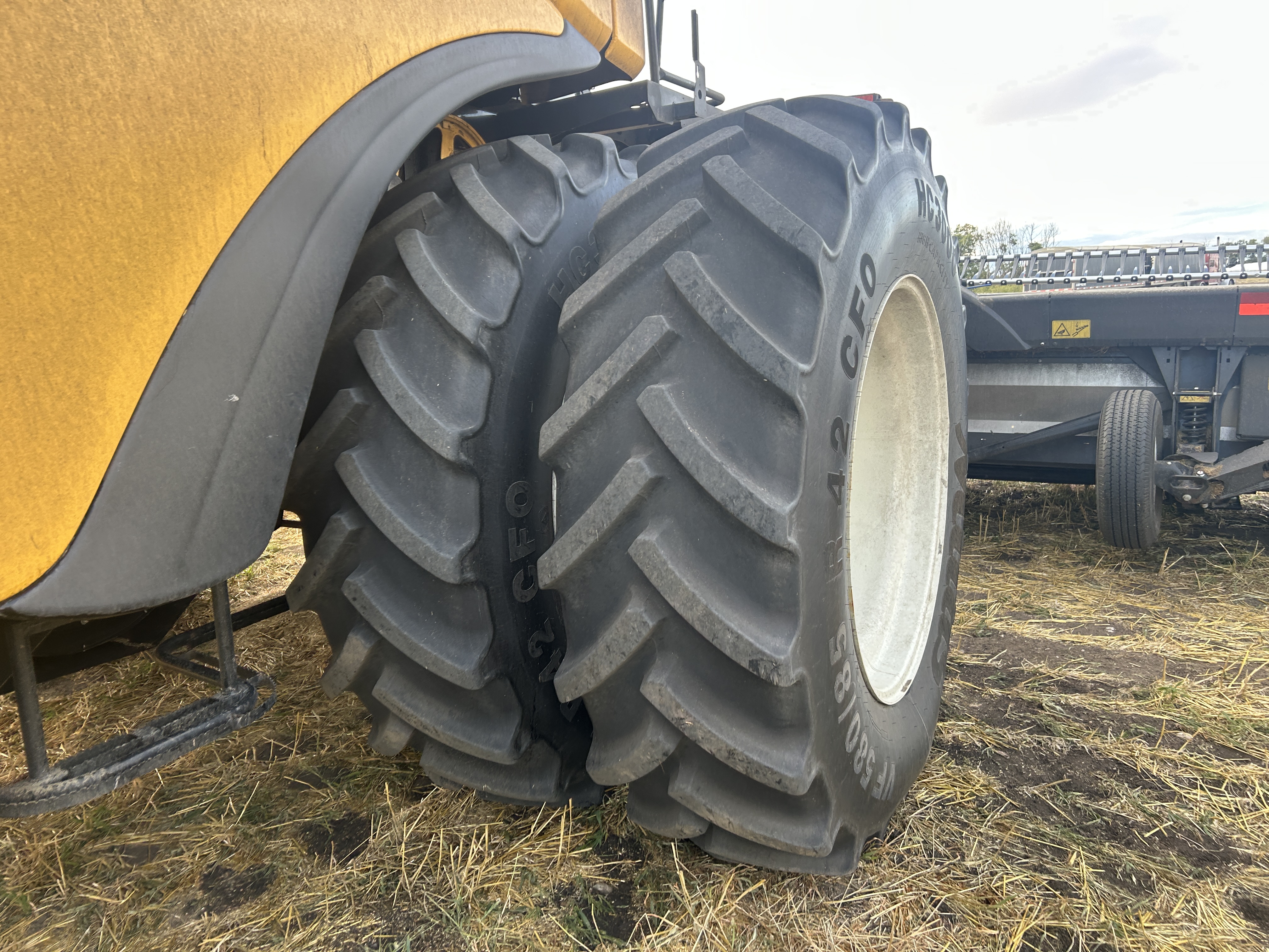 2022 New Holland CX8.90 Combine