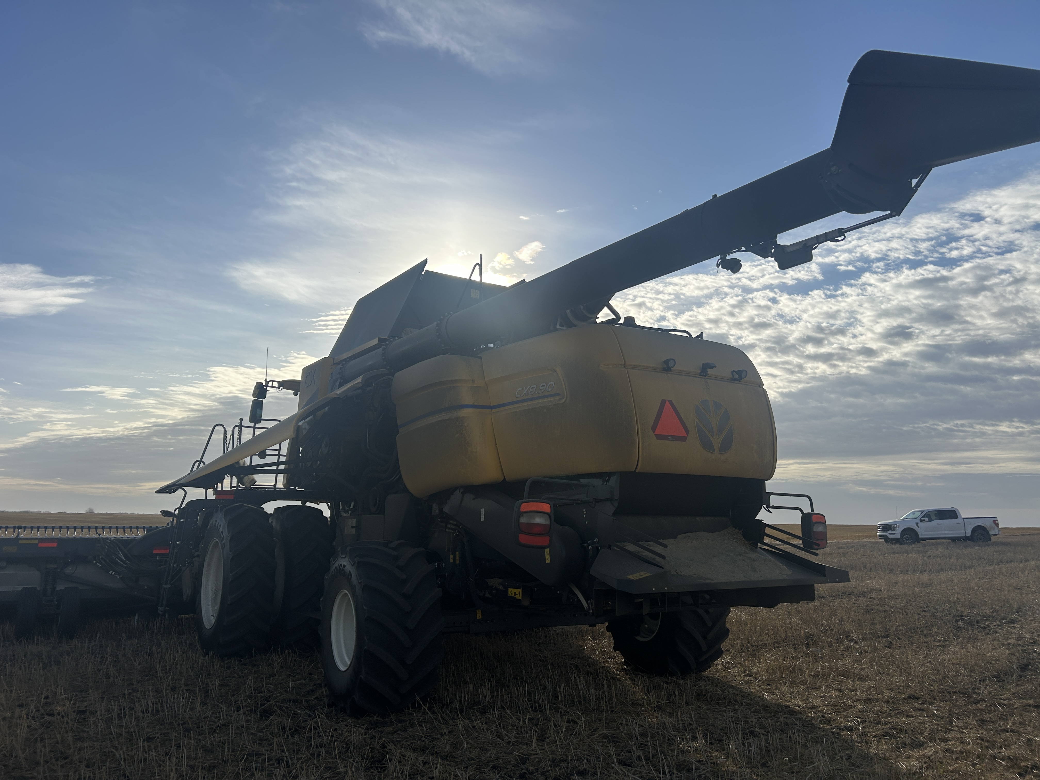 2024 New Holland CX8.90 Combine