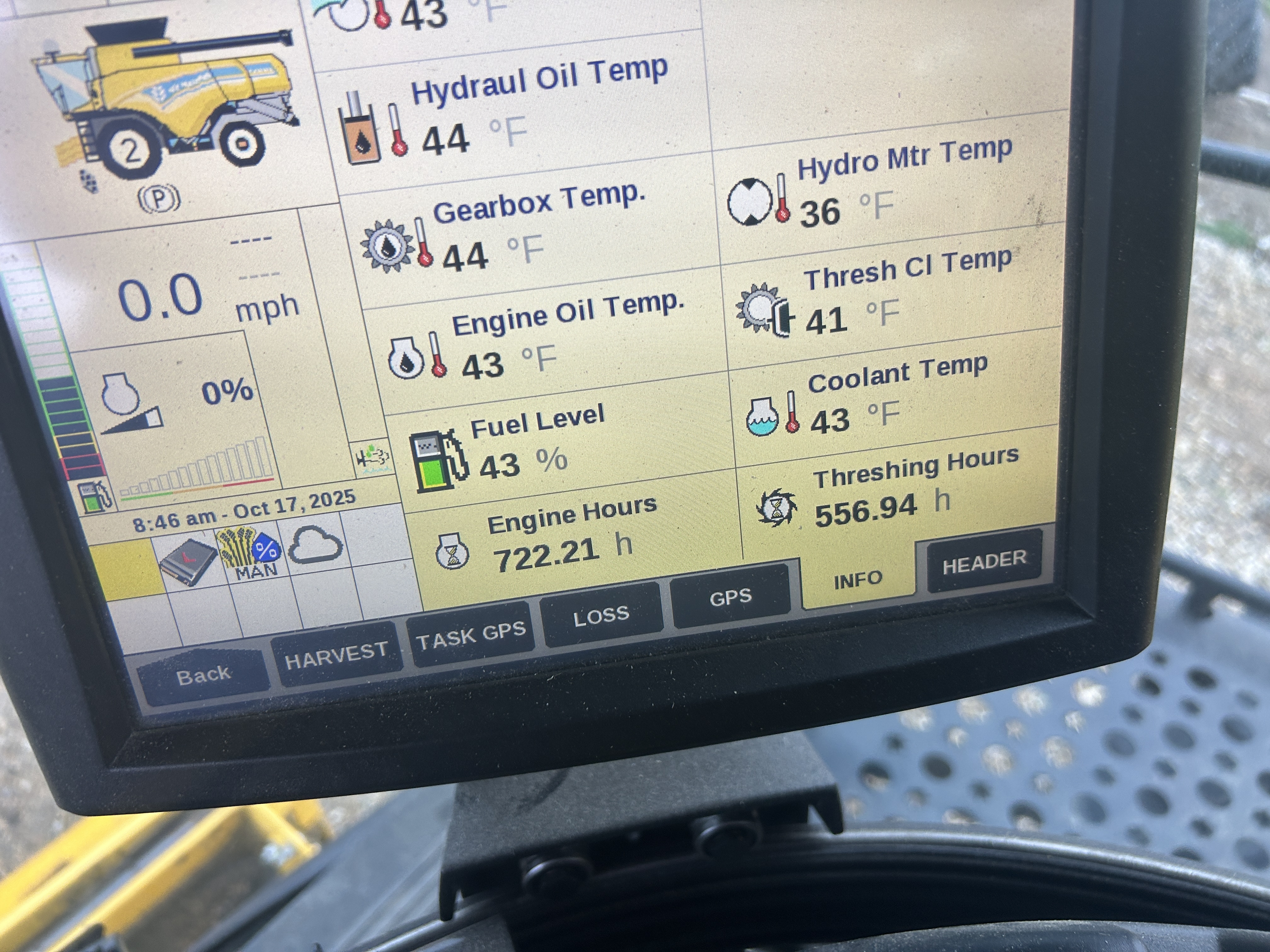 2023 New Holland CX8.90 Combine