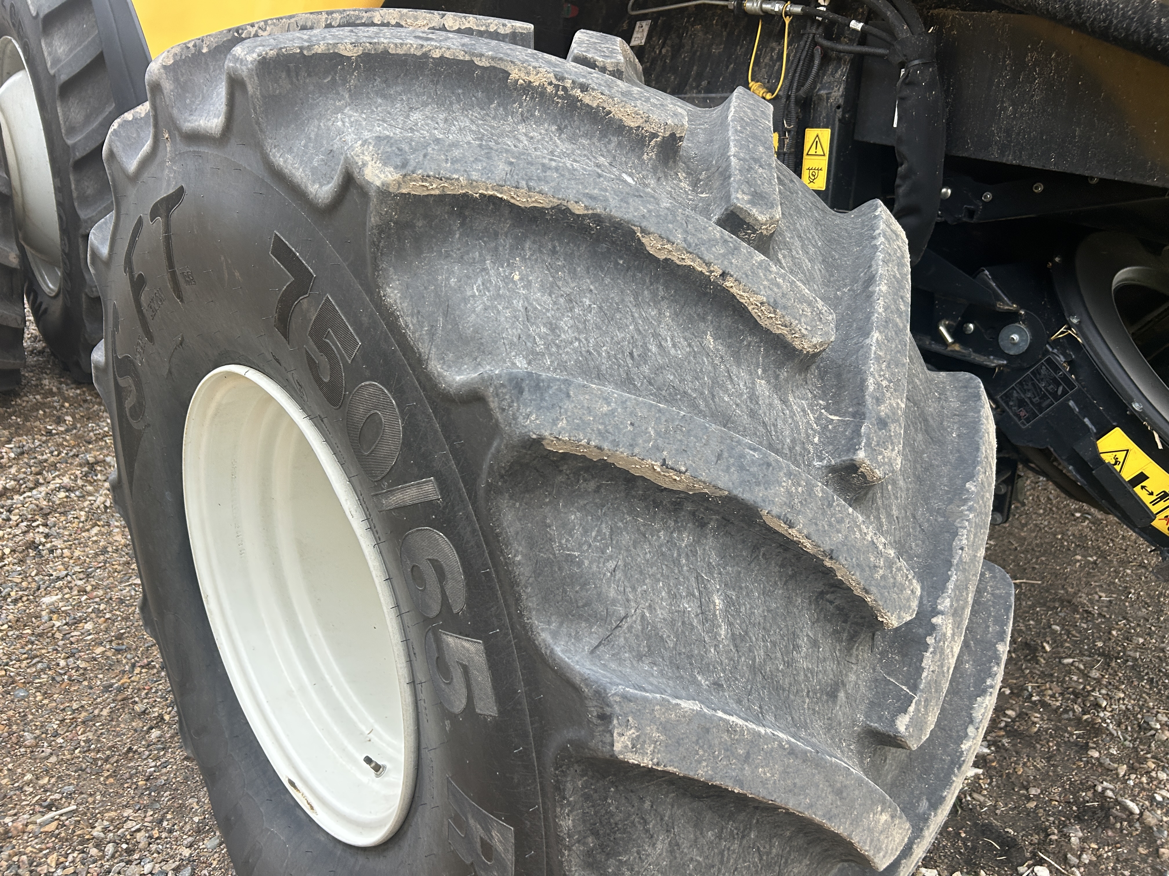 2023 New Holland CX8.90 Combine