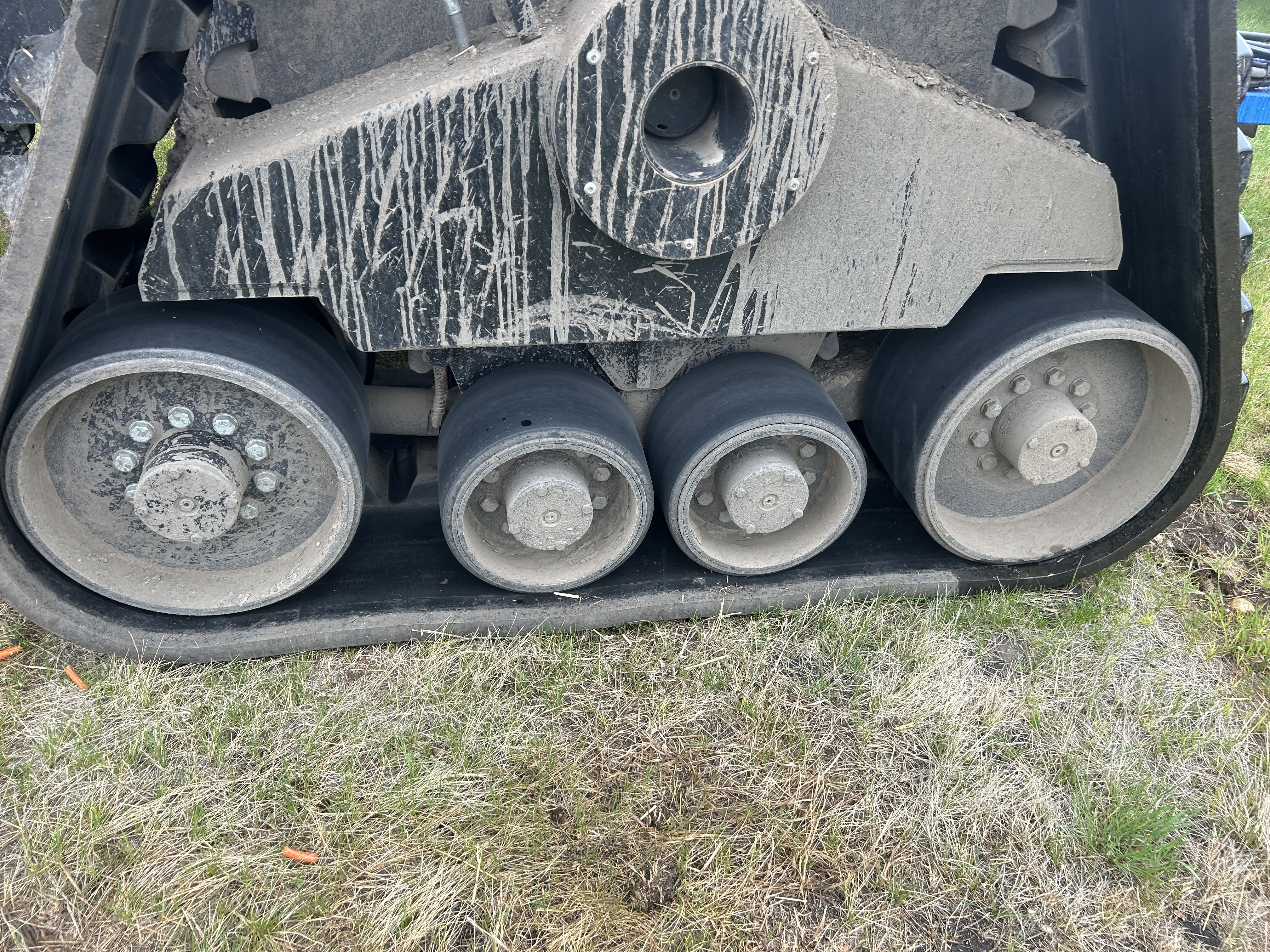 2018 New Holland T9.700 Tractor Rubber Track