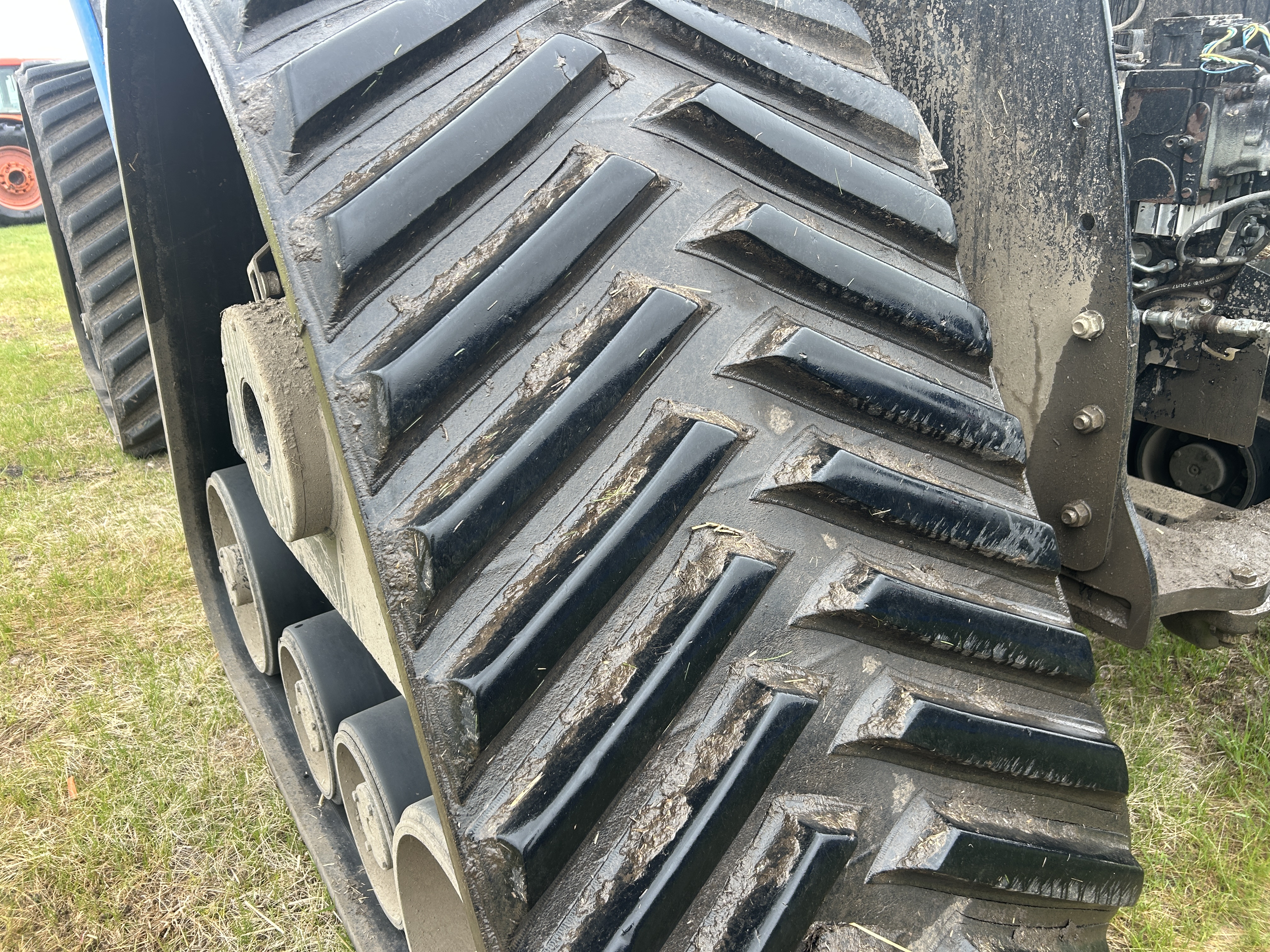 2018 New Holland T9.700 Tractor Rubber Track