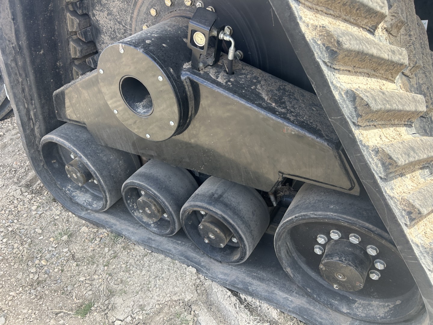 2018 New Holland T9.700 Tractor Rubber Track