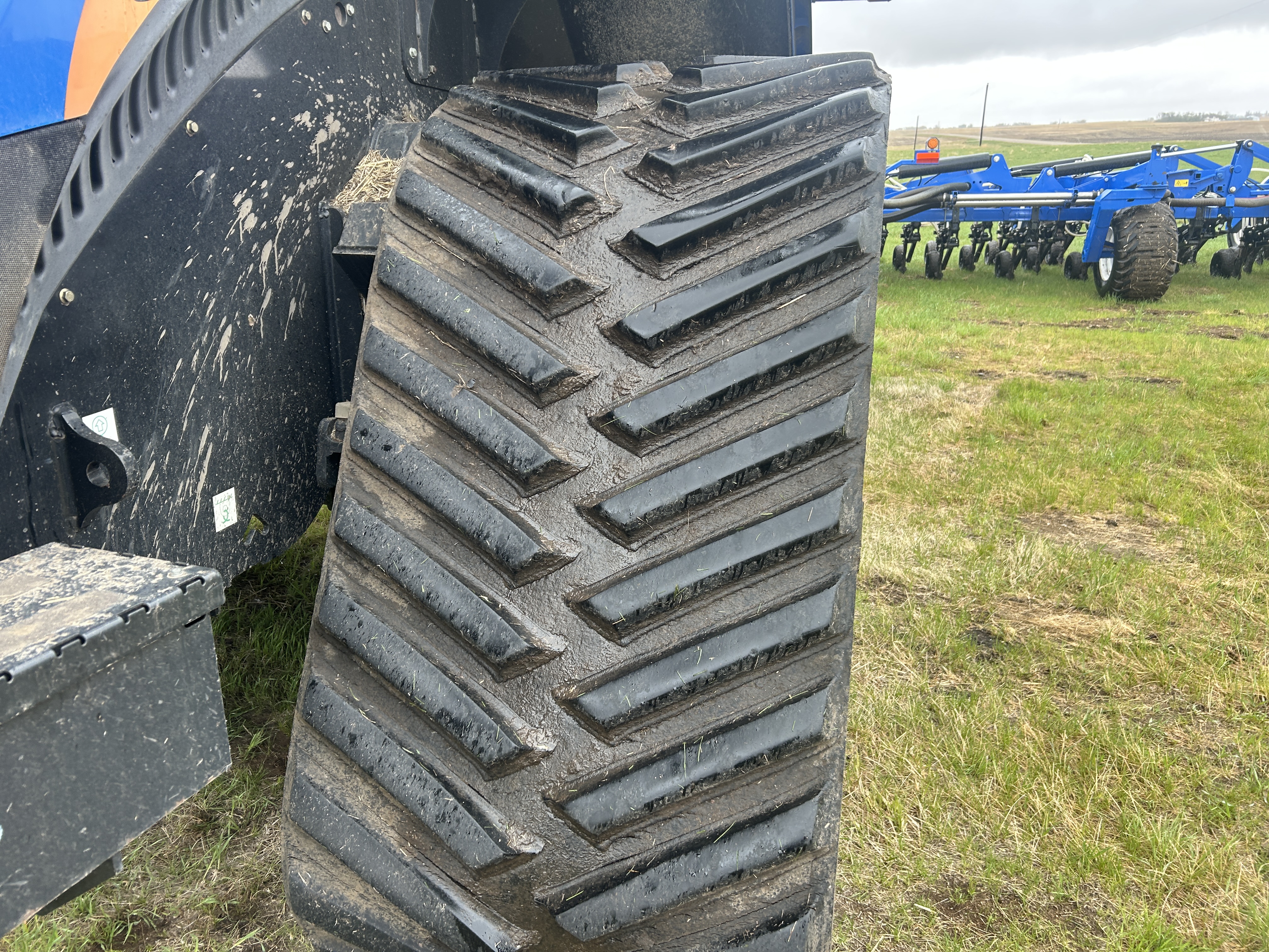 2018 New Holland T9.700 Tractor Rubber Track
