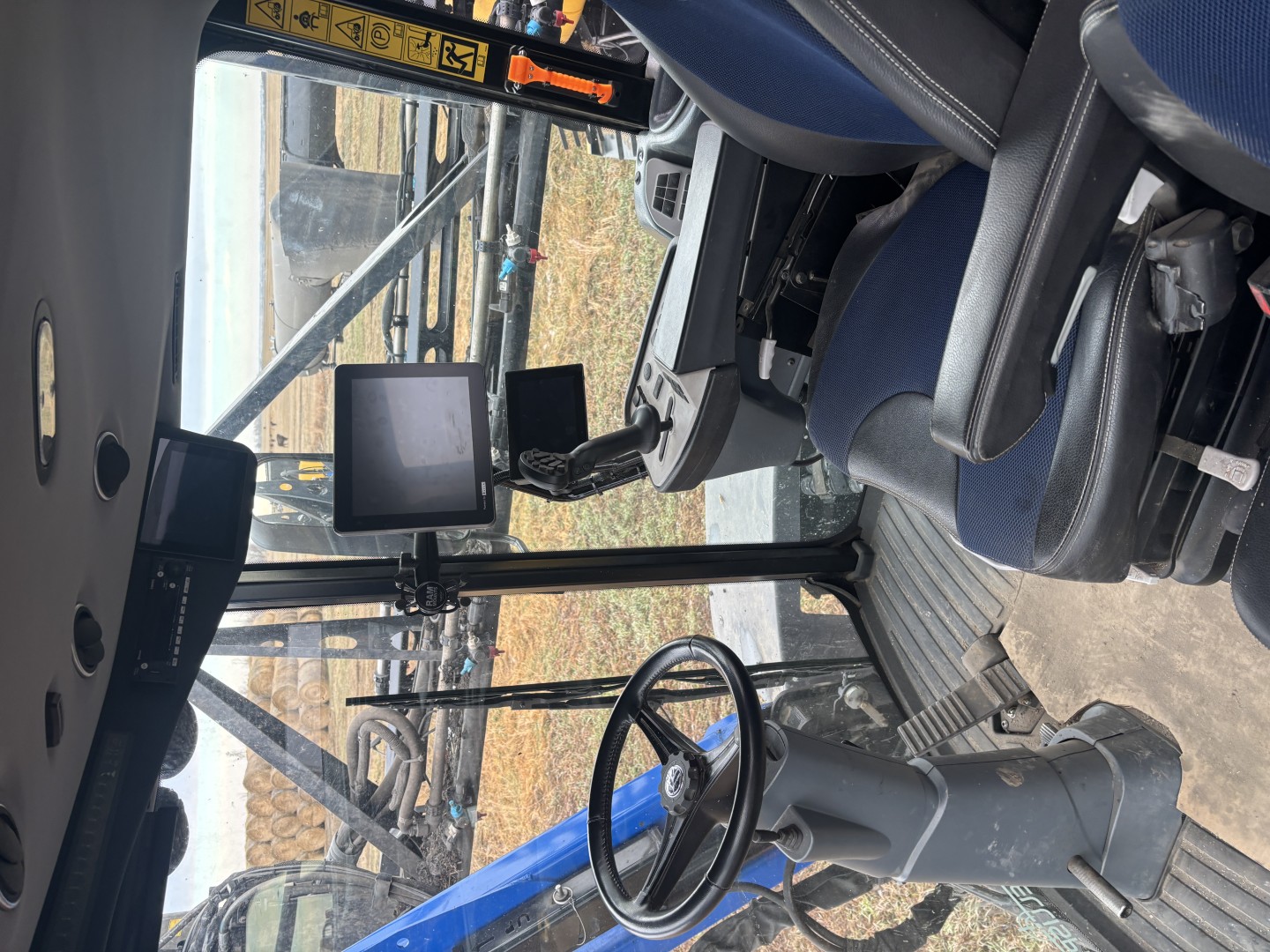 2022 New Holland SP.410F Sprayer/High Clearance