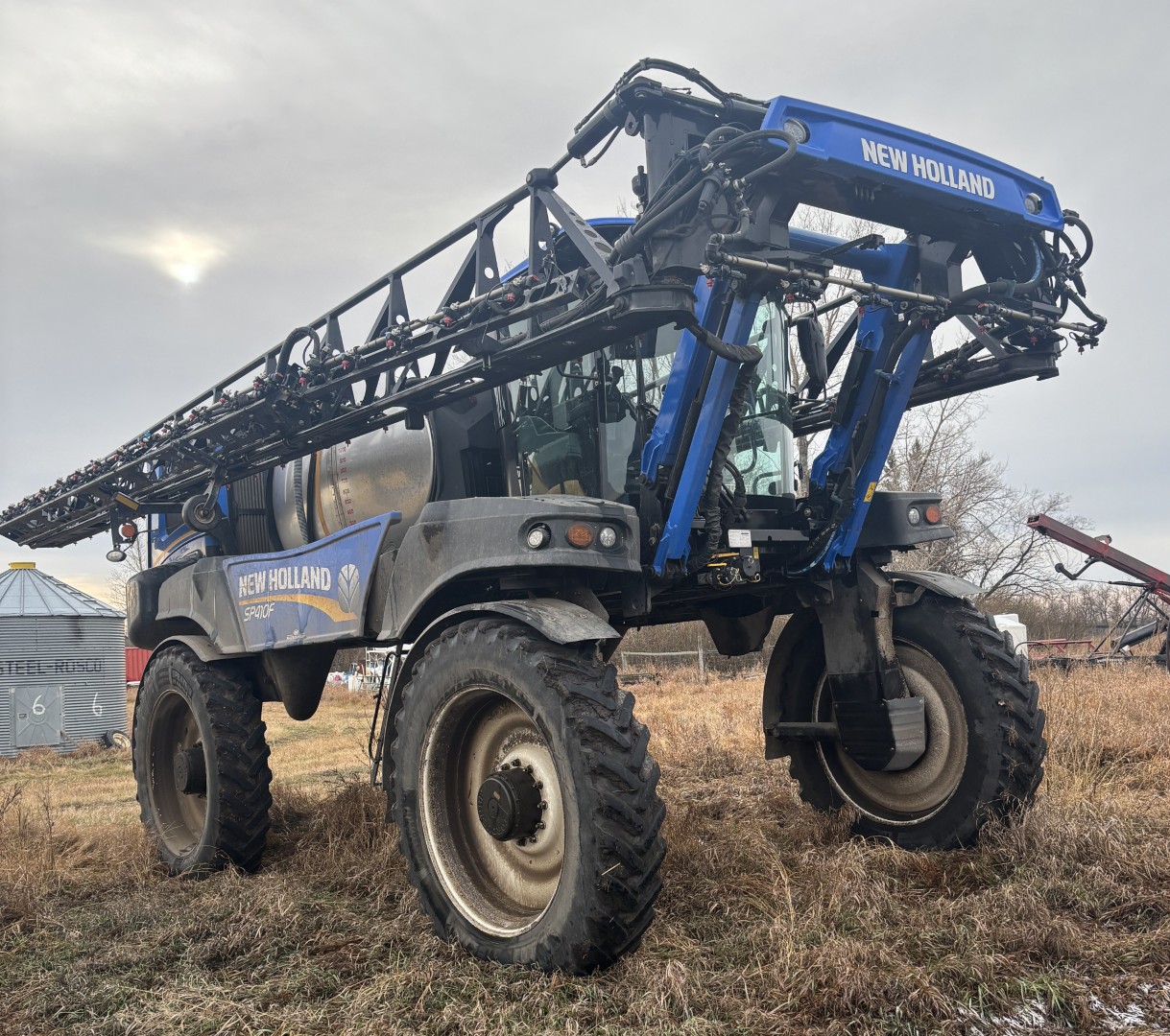 2022 New Holland SP.410F Sprayer/High Clearance