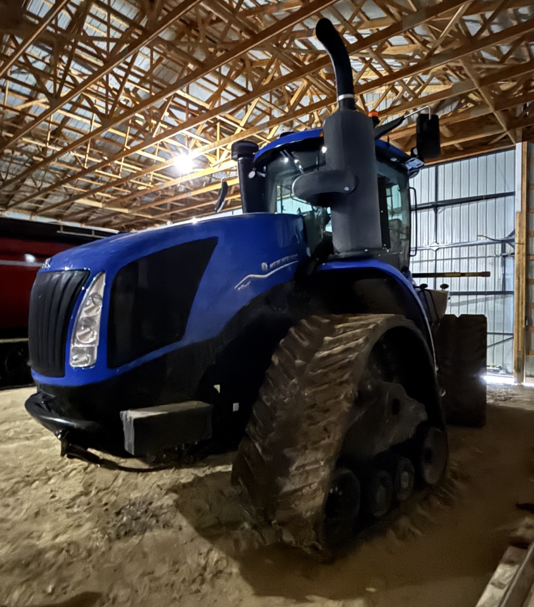 2022 New Holland T9.645 Tractor Rubber Track