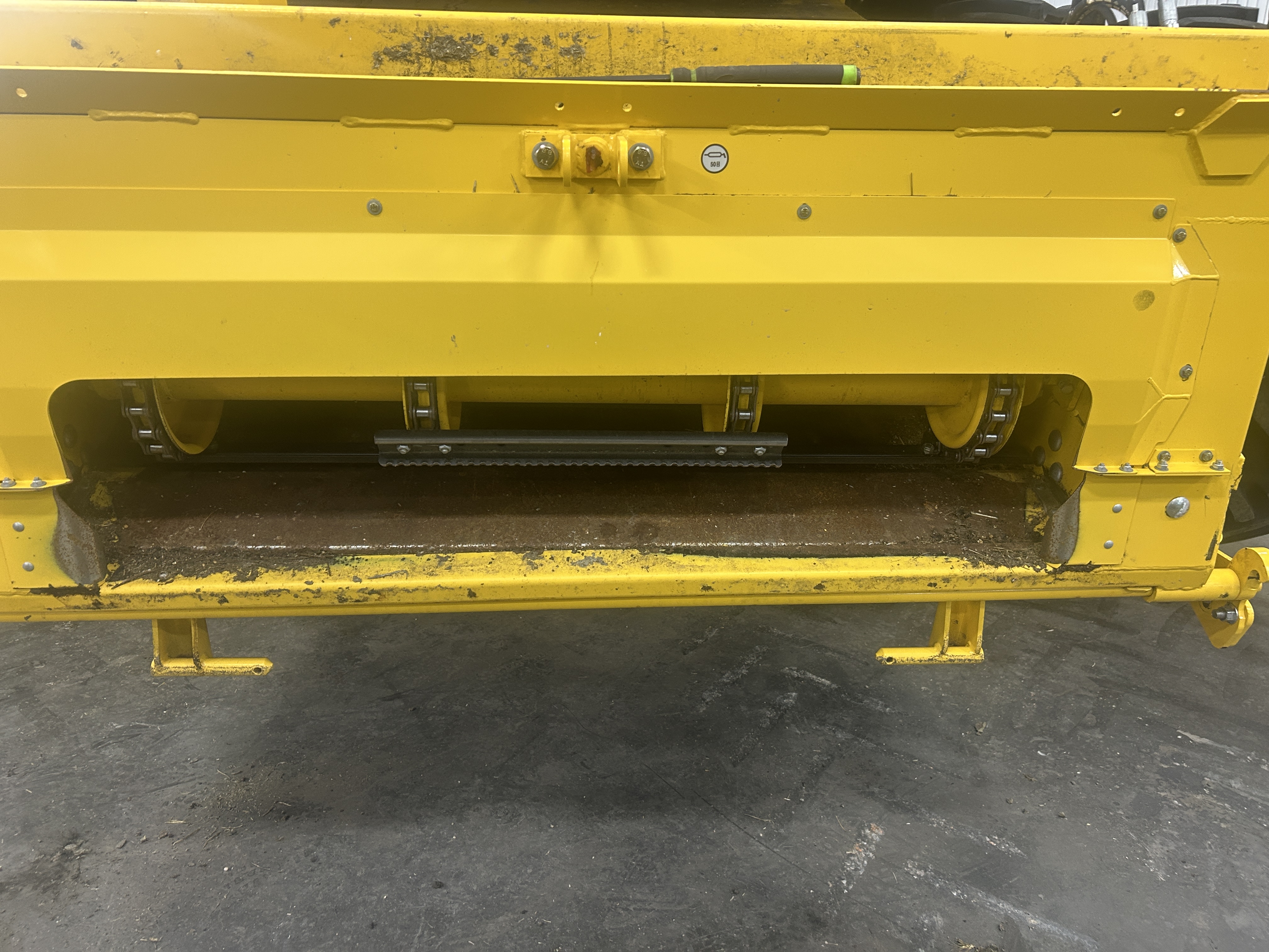 2025 New Holland CX8.90 Combine