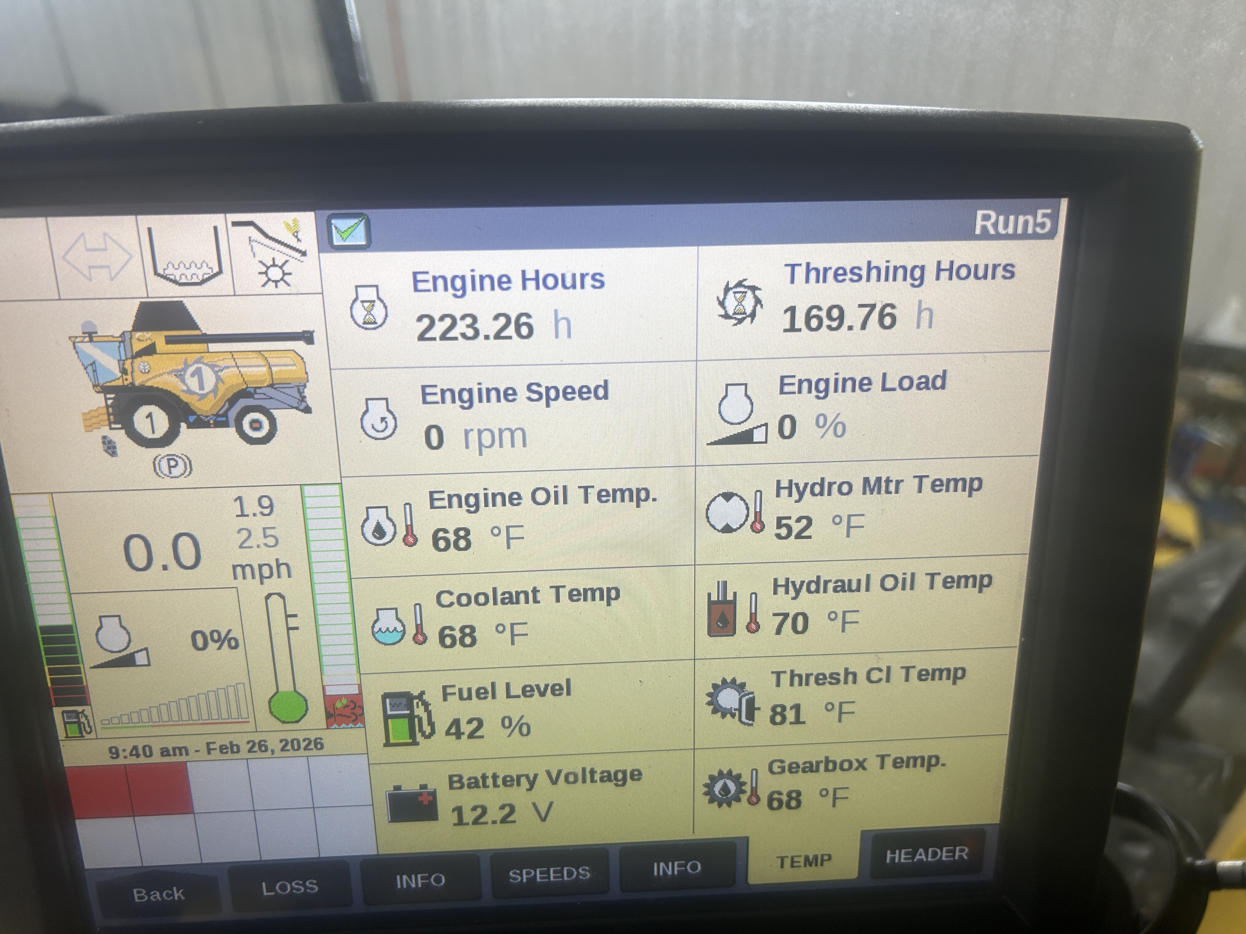 2025 New Holland CX8.90 Combine