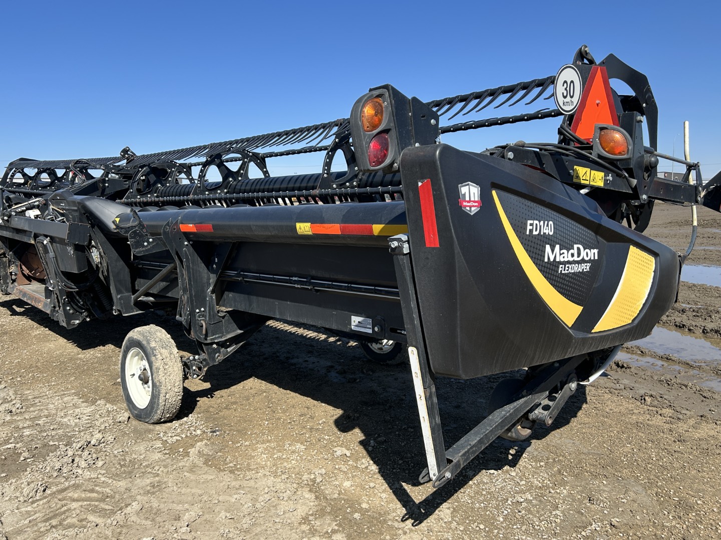 2019 MacDon FD140 Header Draper Flex