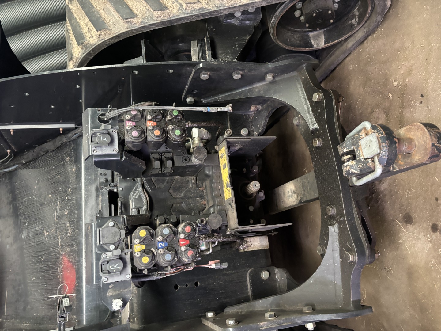 2021 New Holland T9.645 Tractor Rubber Track