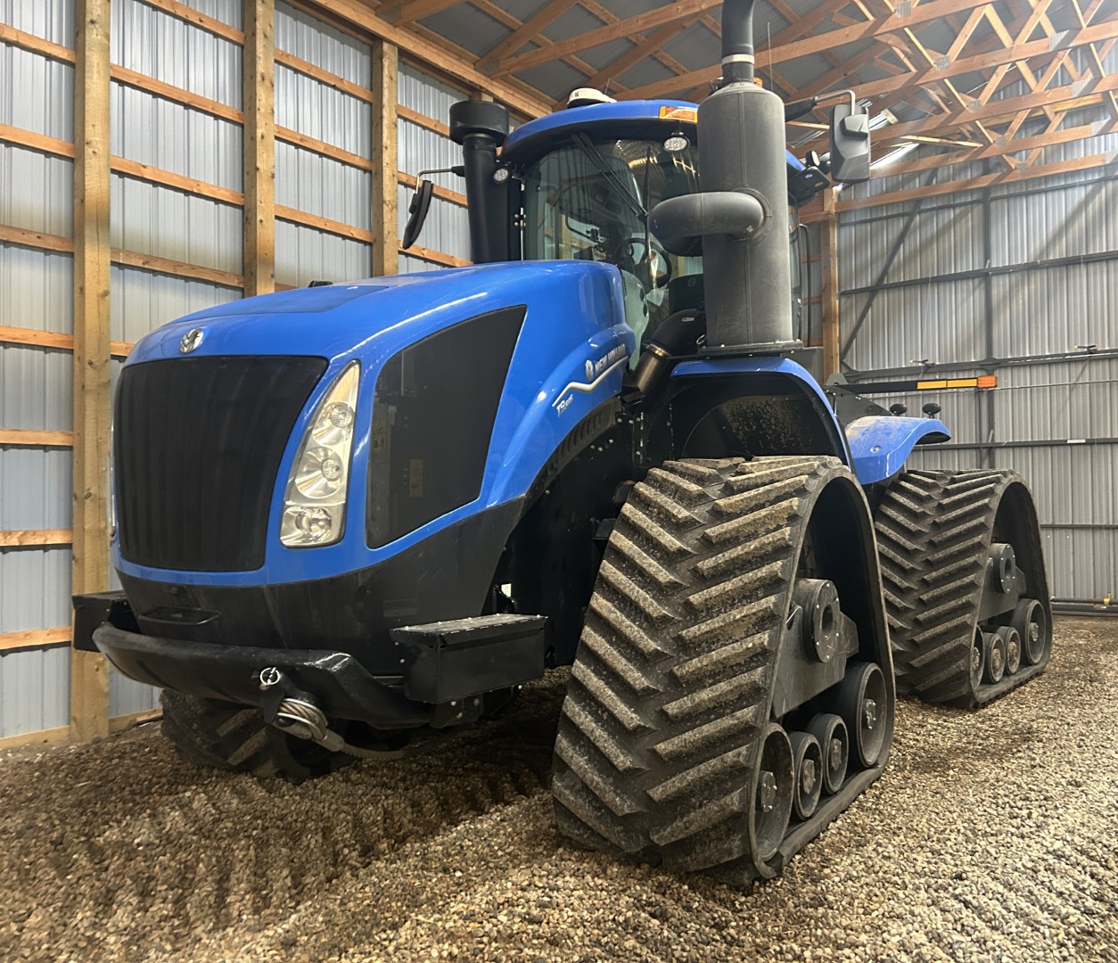 2022 New Holland T9.645 Tractor Rubber Track