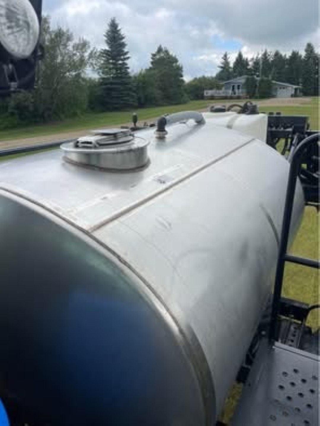 2013 New Holland SP.275R Sprayer/High Clearance