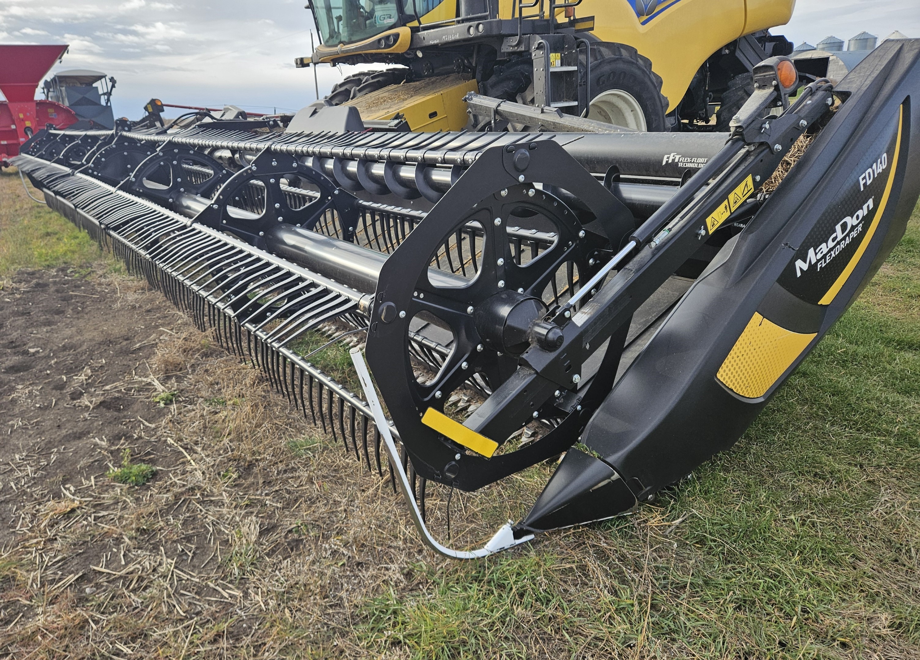 2020 MacDon FD140 Header Draper Flex