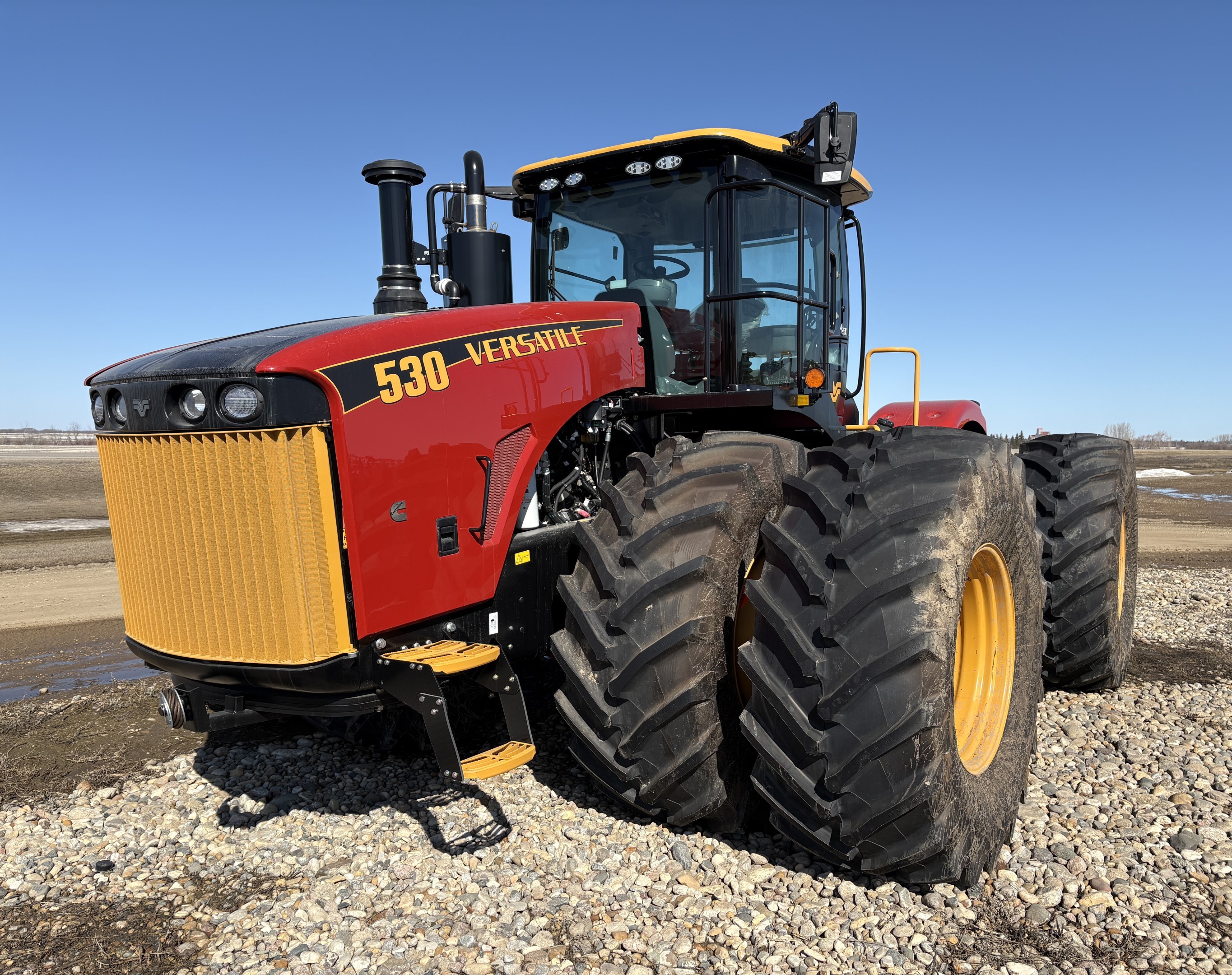 2024 Versatile 530 Tractor 4WD