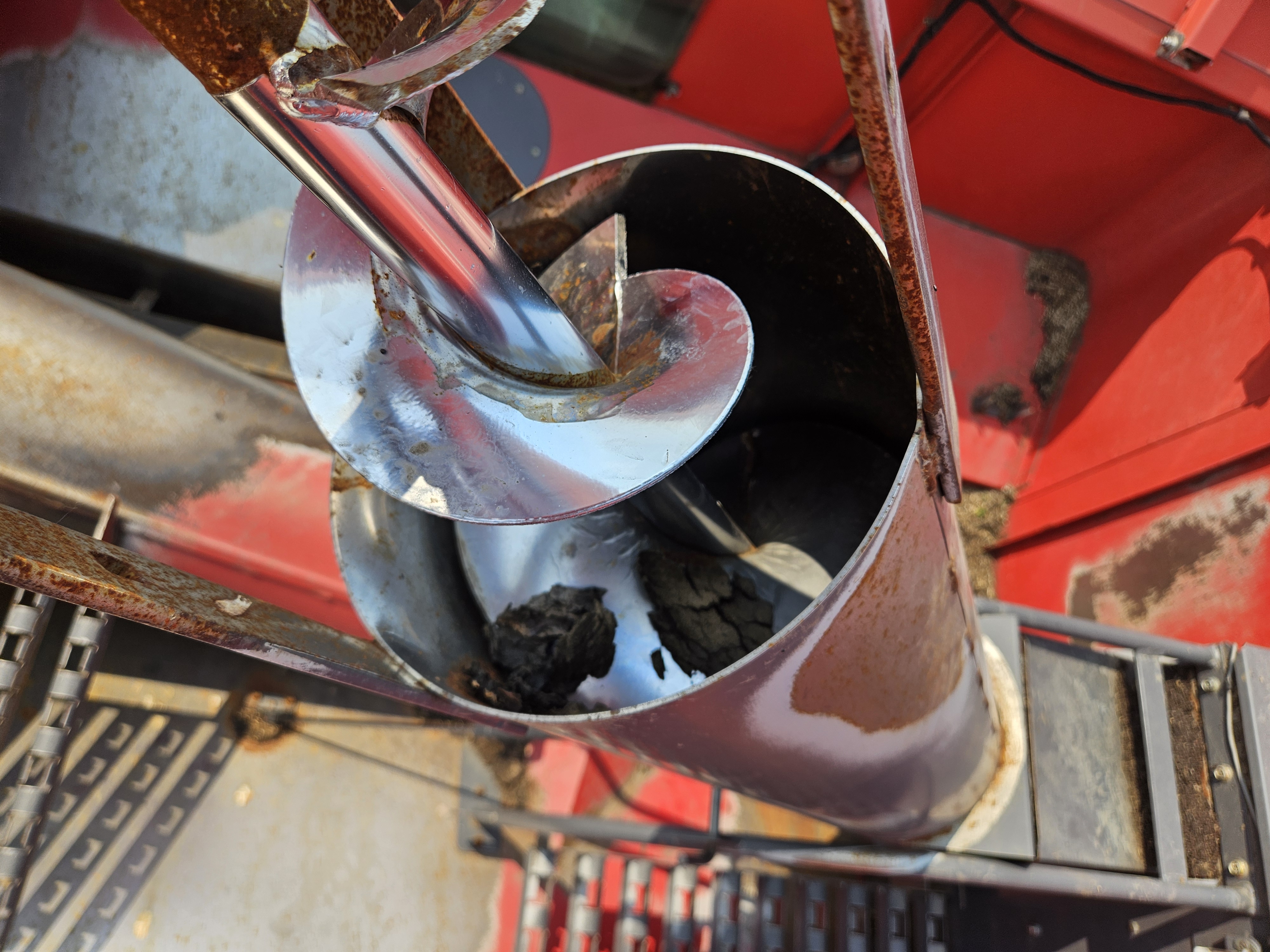 2008 Massey Ferguson 9895 Combine