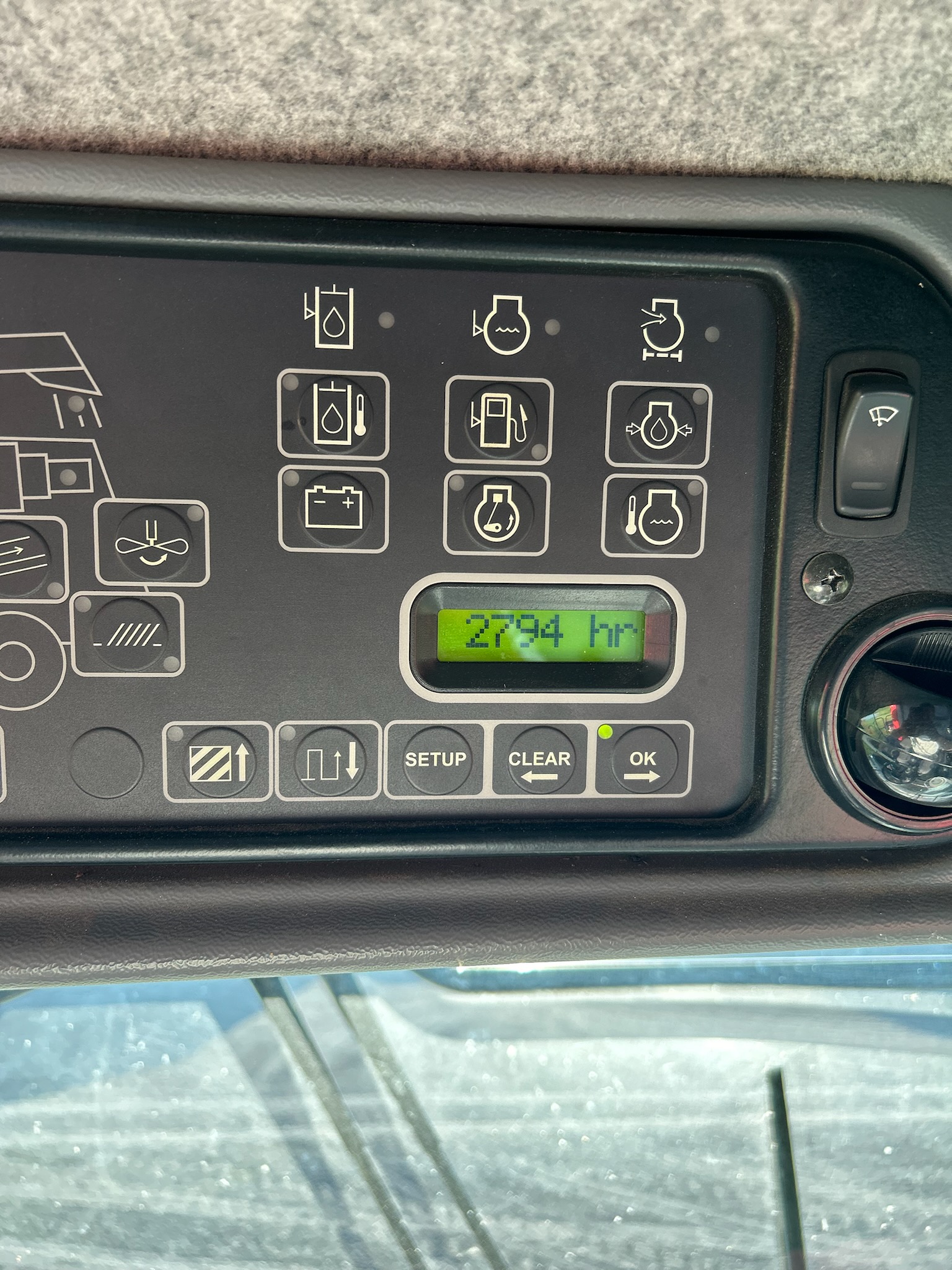 2008 Massey Ferguson 9895 Combine