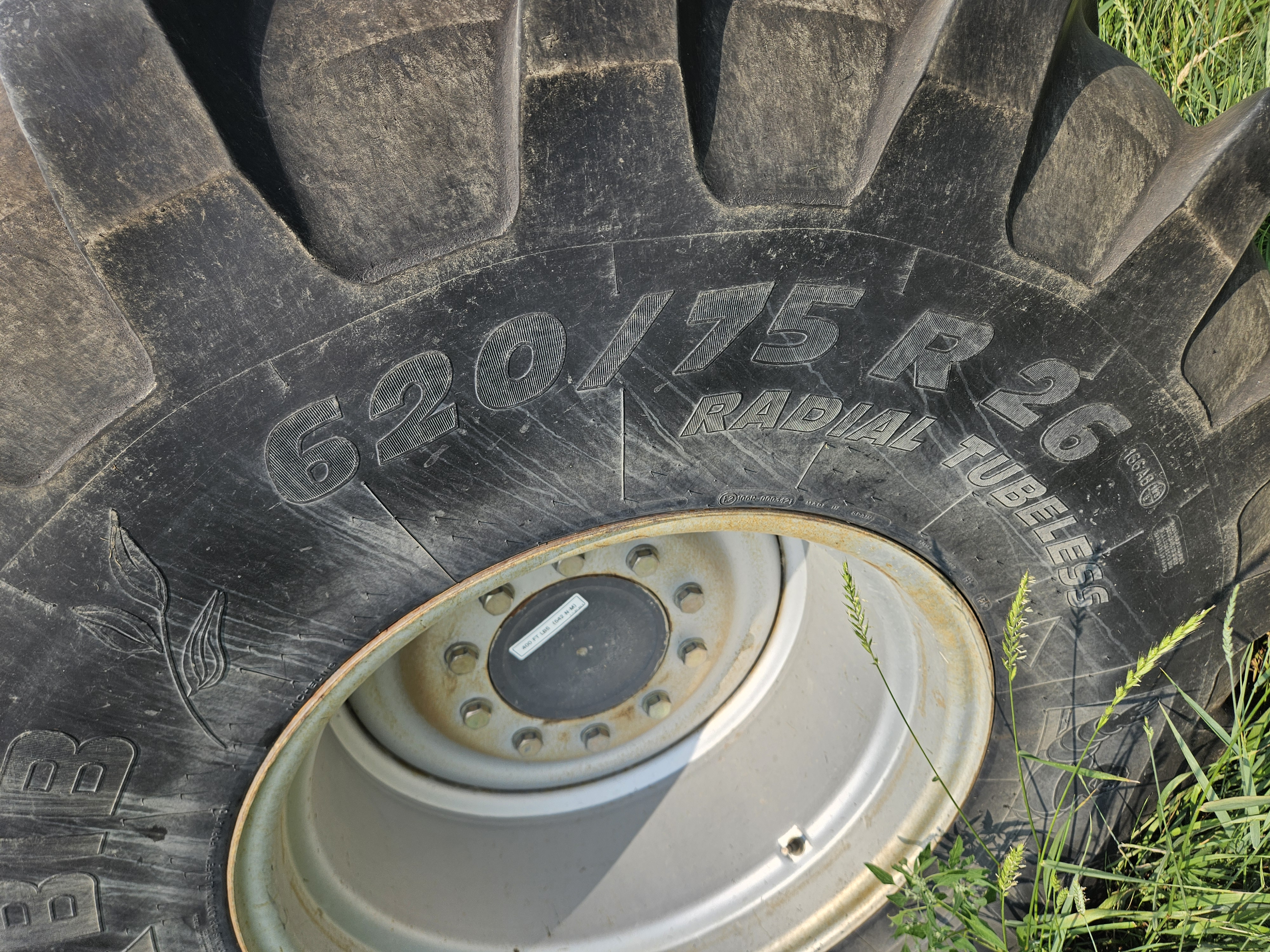 2008 Massey Ferguson 9895 Combine