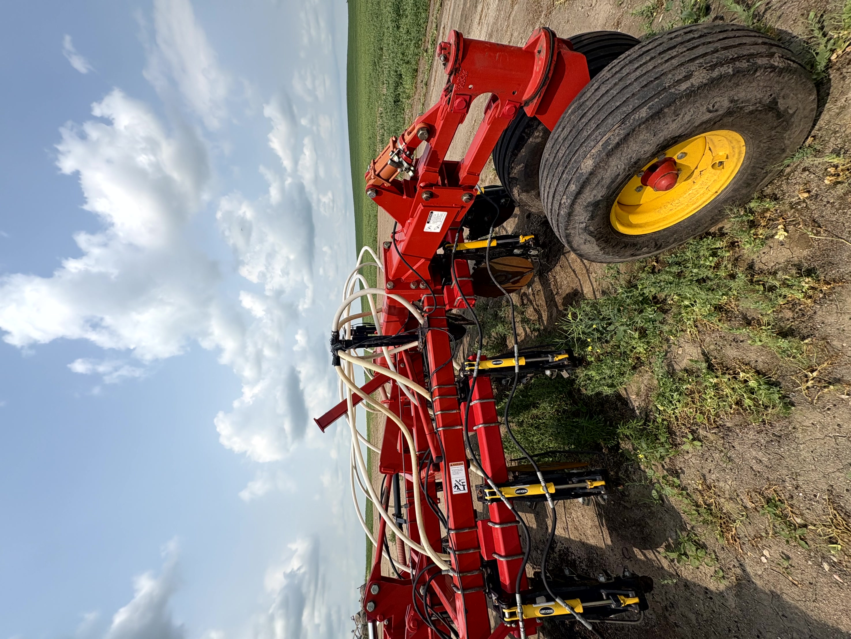 2013 Bourgault 3320 QDA Air Drill