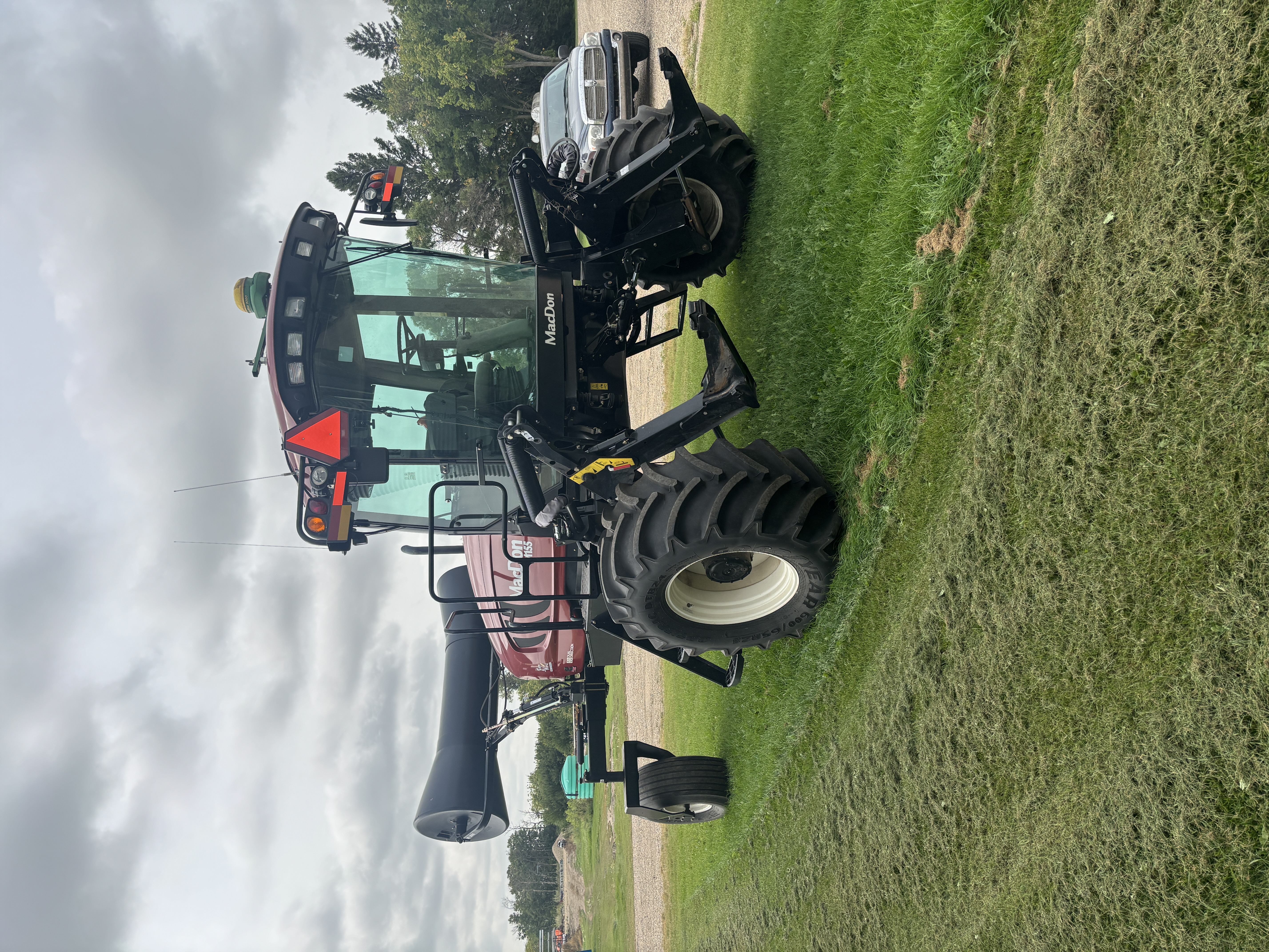 2016 MacDon M155E4 Windrower