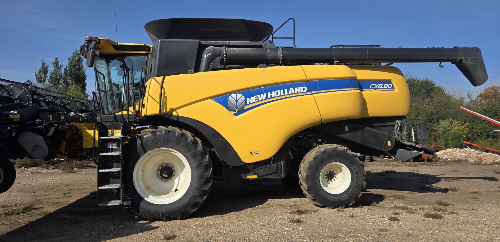 2016 New Holland CX8.80 Combine
