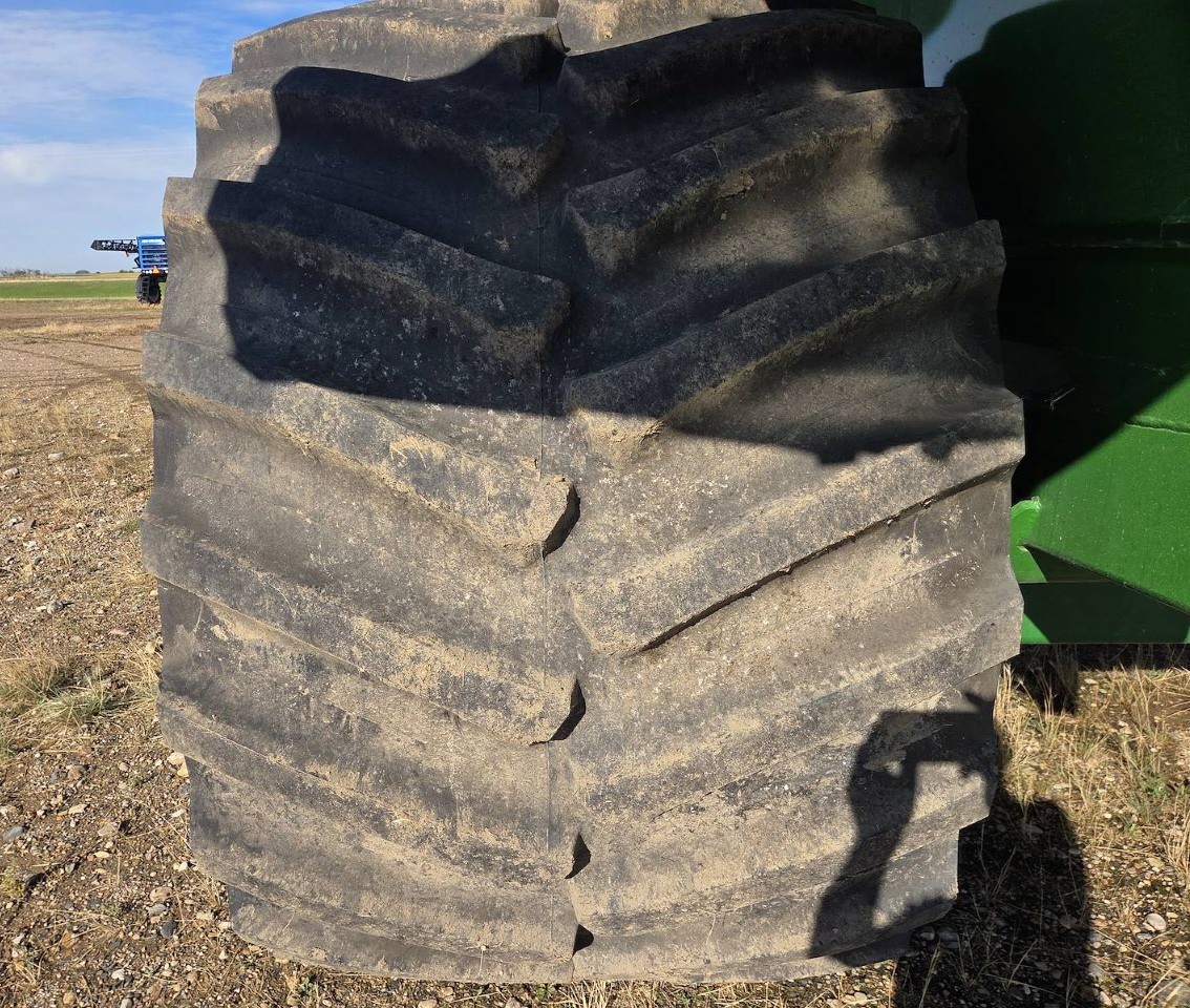 2020 Brent V1300 Grain Cart