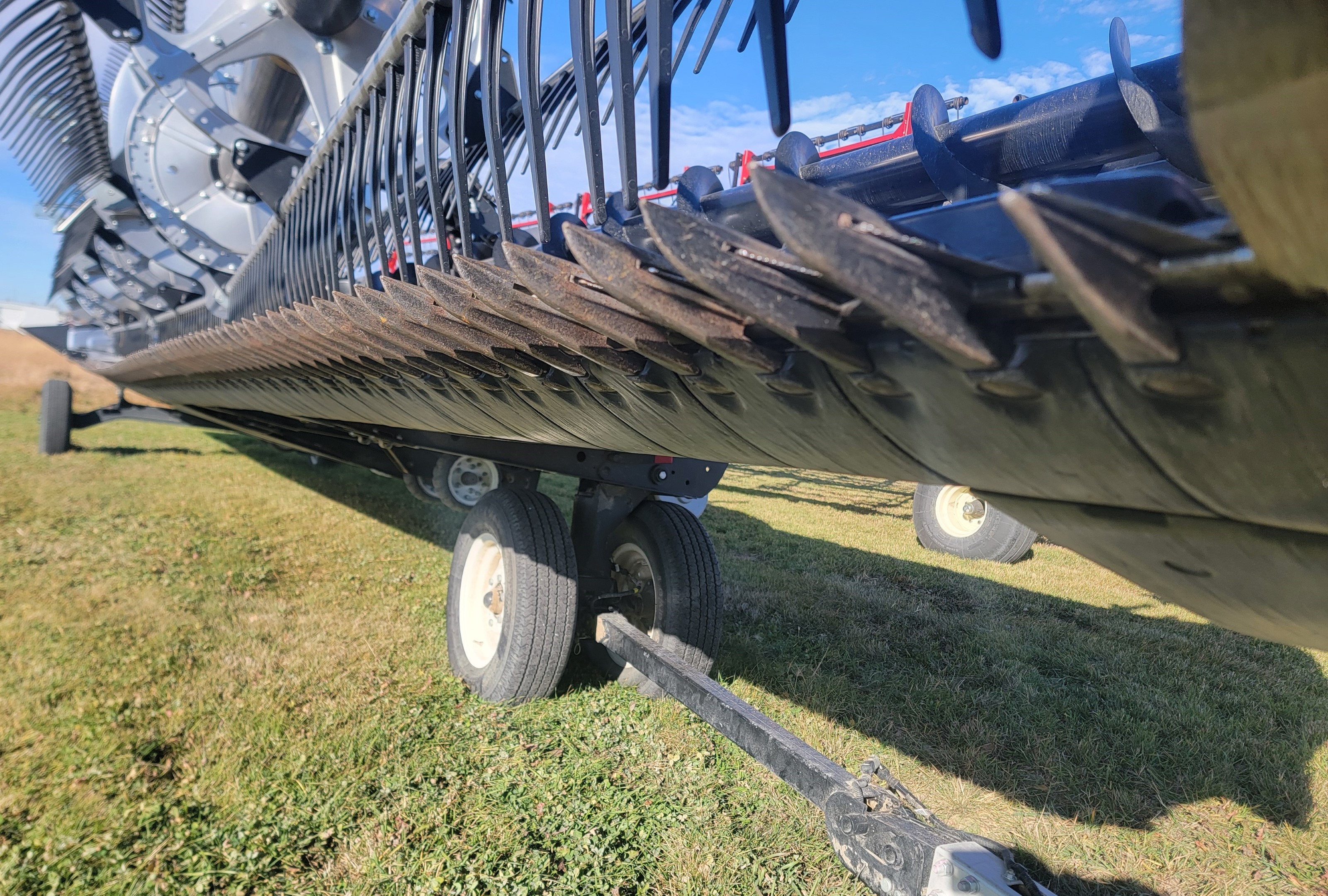 2022 MacDon FD240 Header Draper Flex