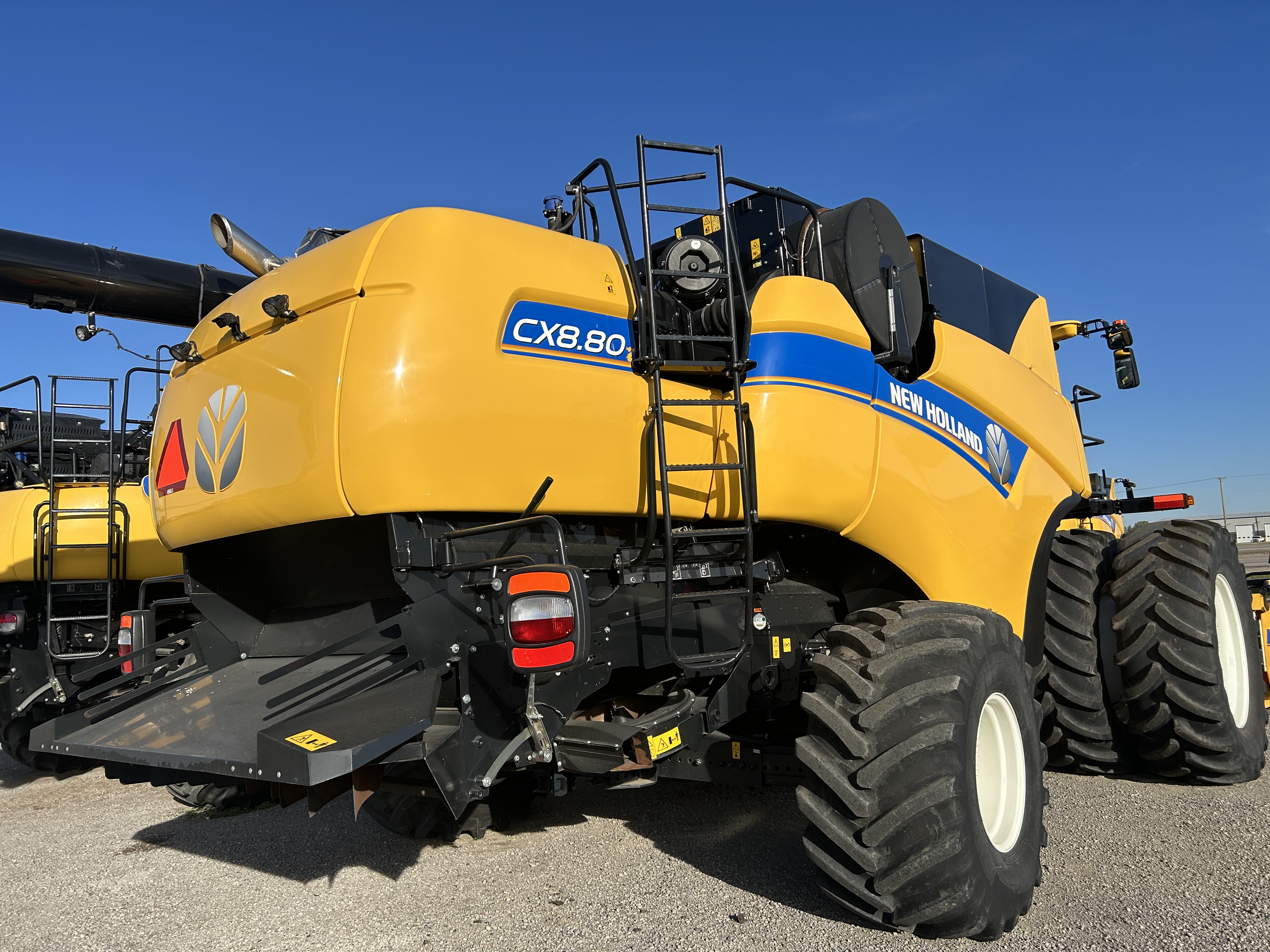 2020 New Holland CX8.80 Combine