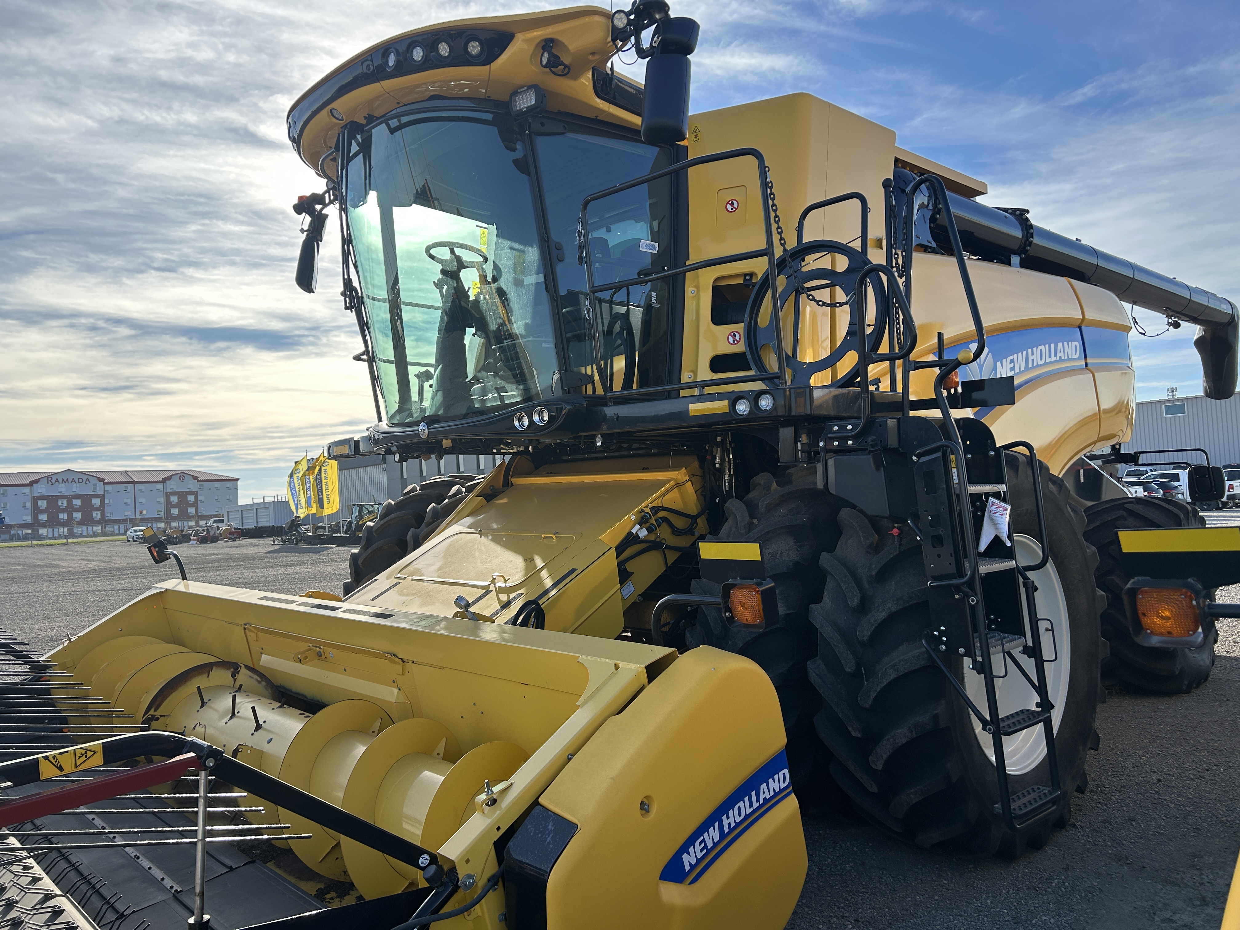 2020 New Holland CX8.80 Combine