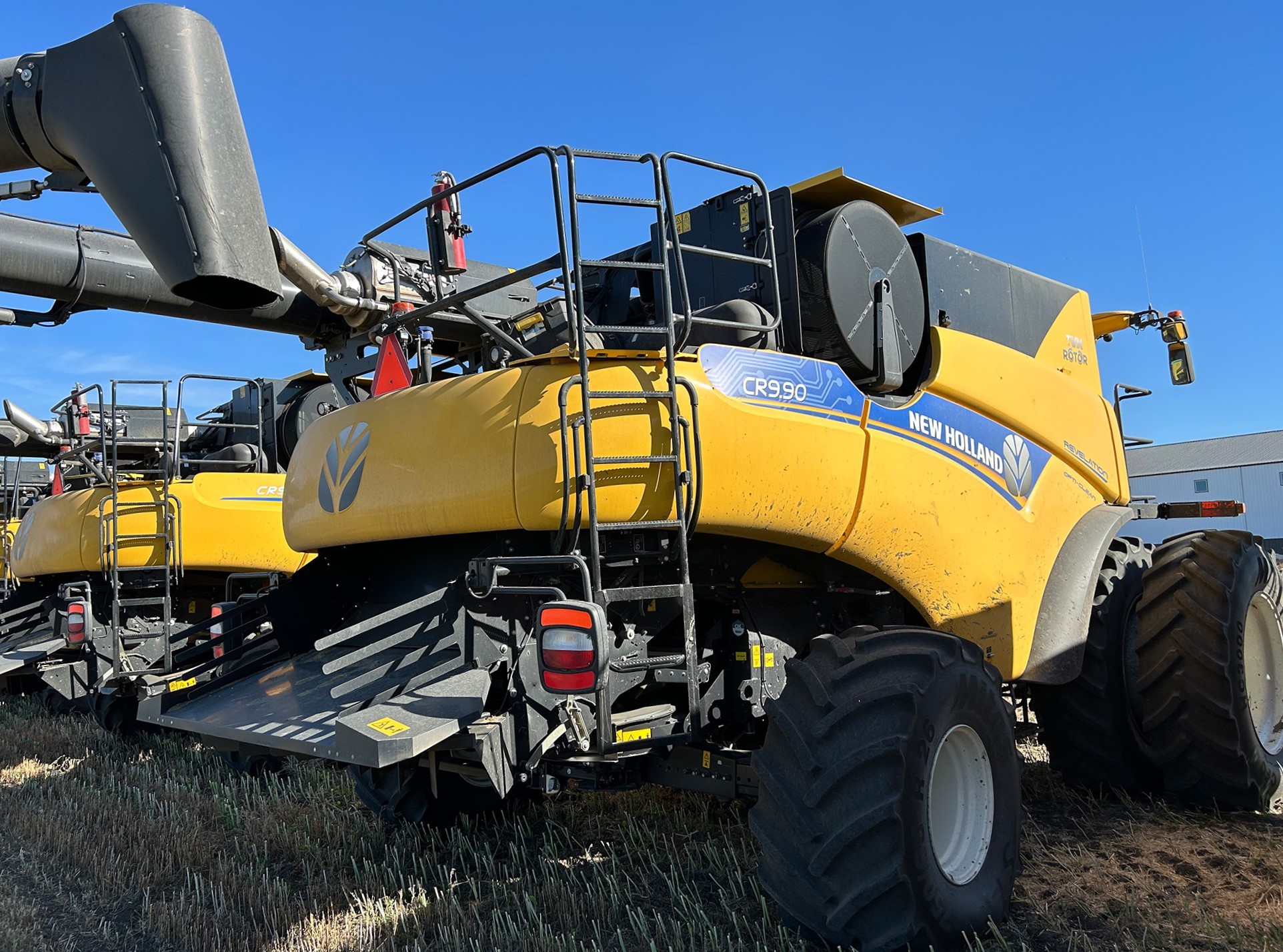 2023 New Holland CR9.90Z Combine