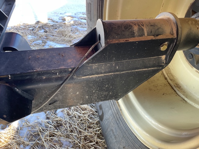 2015 Elmers HM1000 Grain Cart